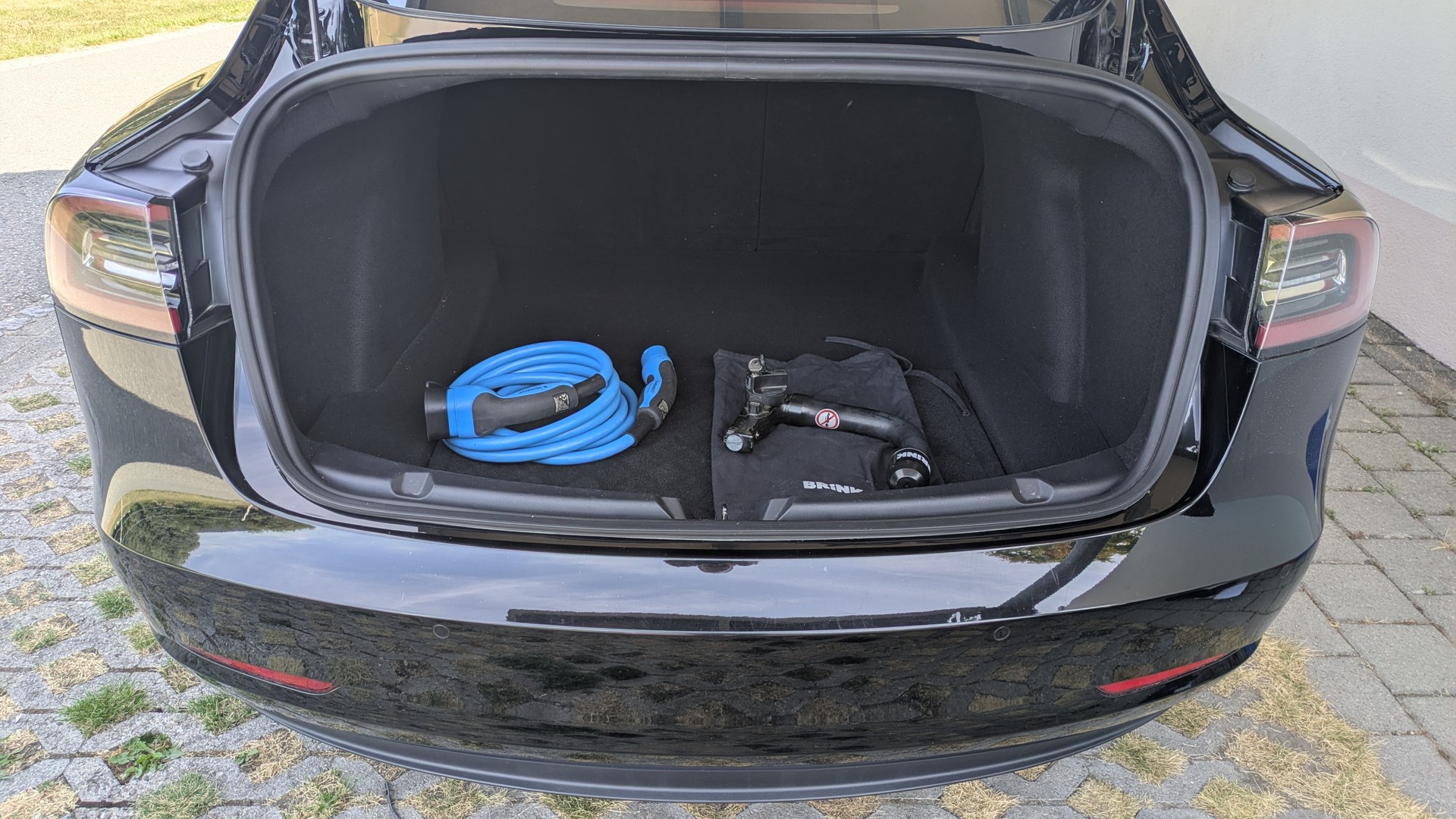 TESLA Model 3 Long Range Dual Motor AWD-image-6