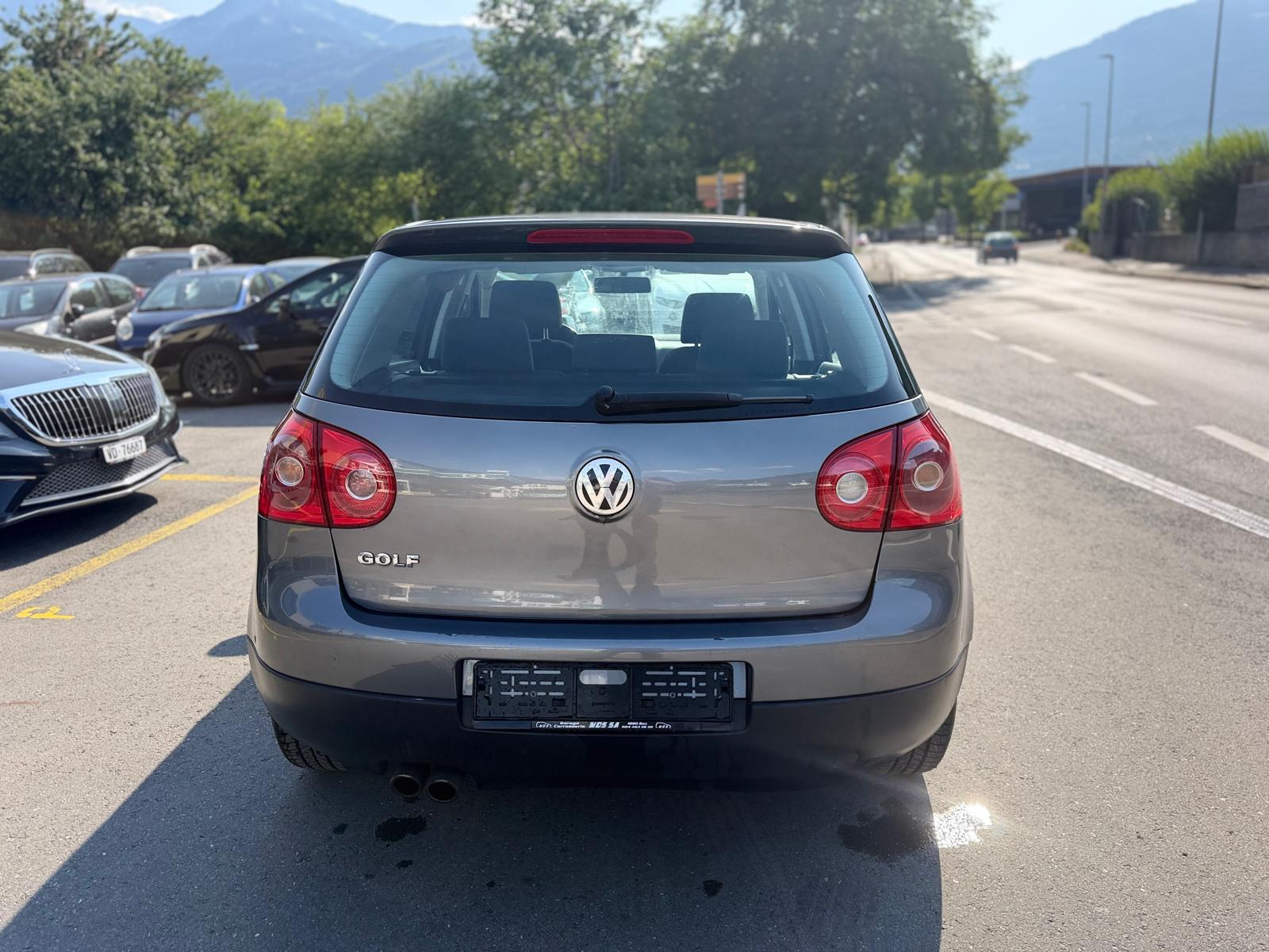 VW Golf 2.0 FSI Sportline 4Motion-image-4