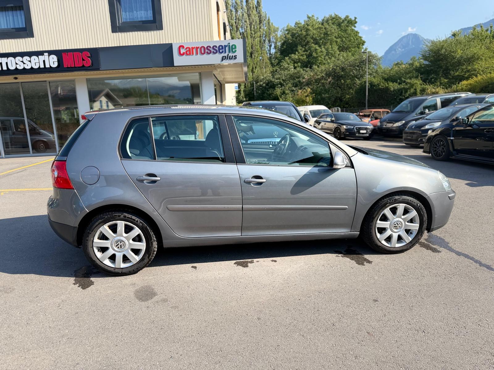 VW Golf 2.0 FSI Sportline 4Motion-image-6