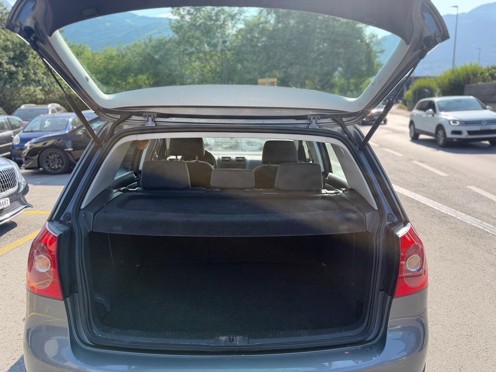 VW Golf 2.0 FSI Sportline 4Motion-image-13