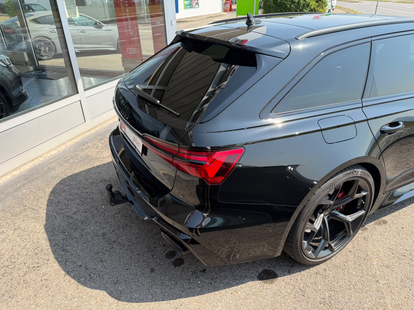 AUDI RS6 Avant 4.0 TFSI V8 Performance quattro-image-4