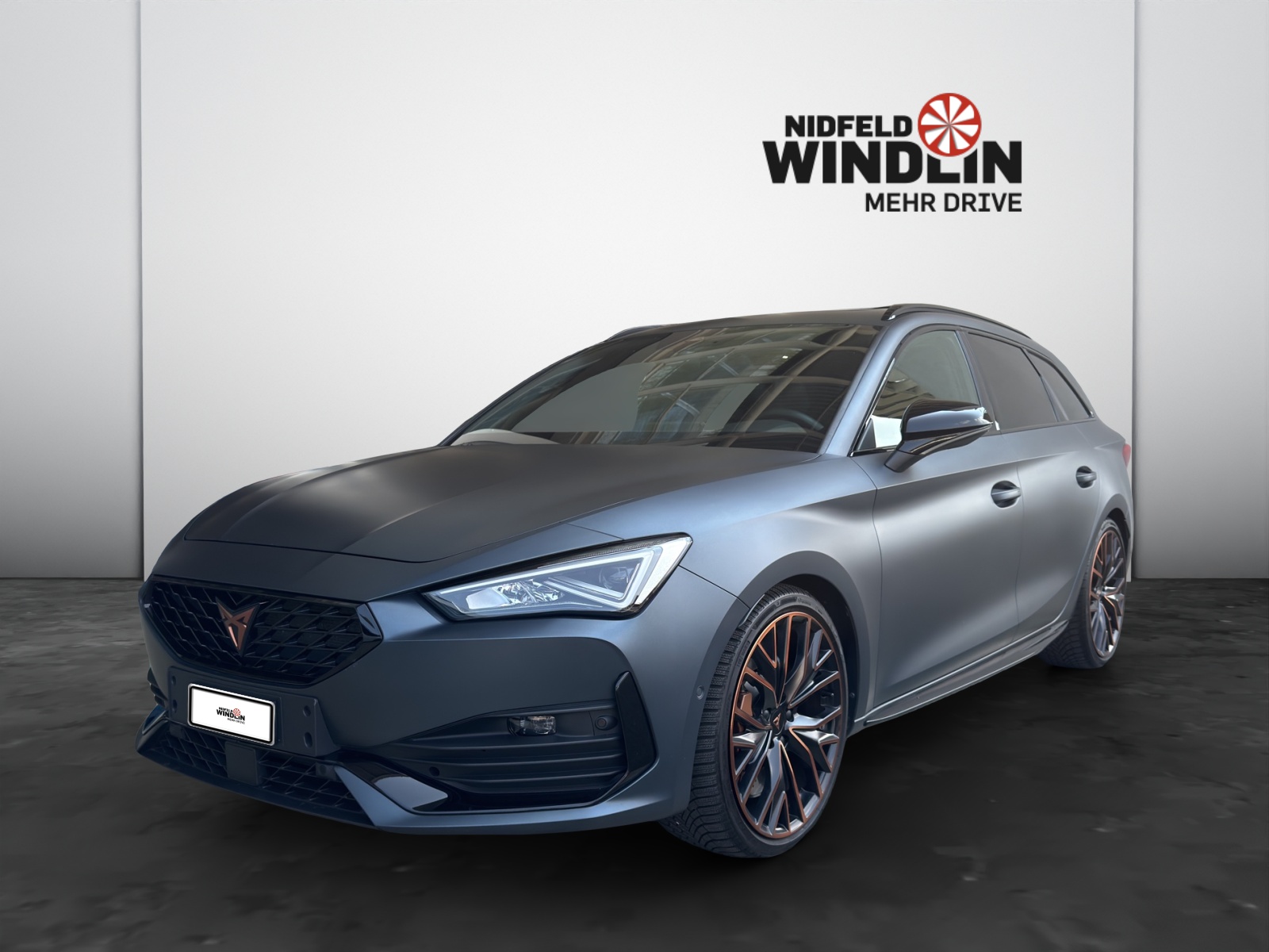 CUPRA Leon ST 2.0 TSI 310 VZ 4Drive DSG-image-1