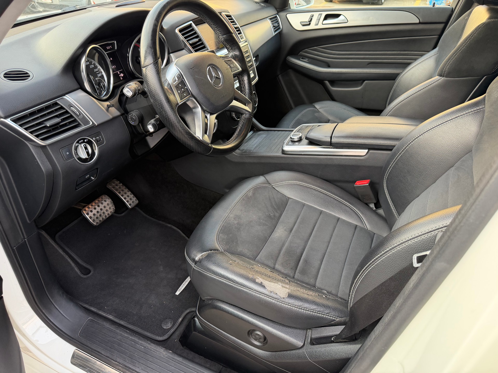MERCEDES-BENZ ML 250 BlueTEC Edition 4Matic 7G-Tronic-image-7