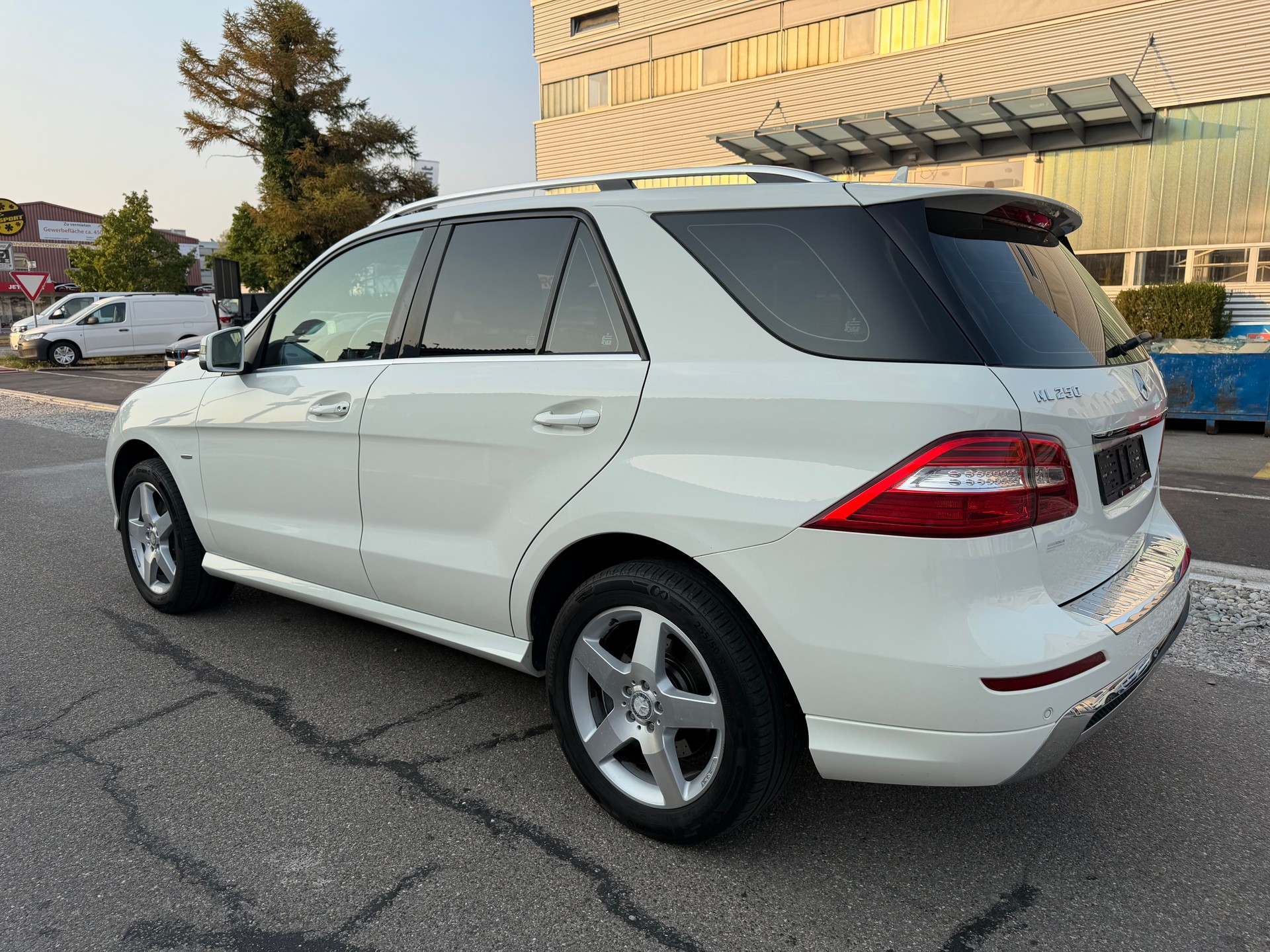 MERCEDES-BENZ ML 250 BlueTEC Edition 4Matic 7G-Tronic-image-6