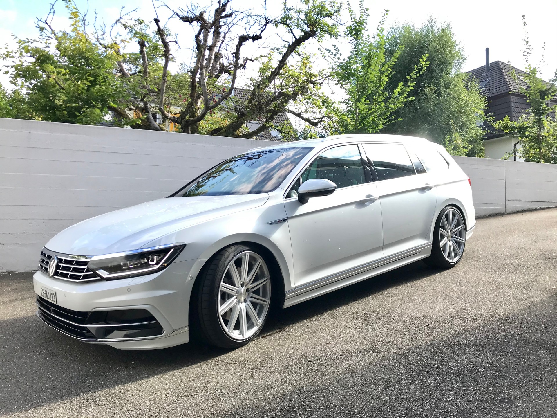 VW 2.0 TSI Highline DSG 4m-image-0