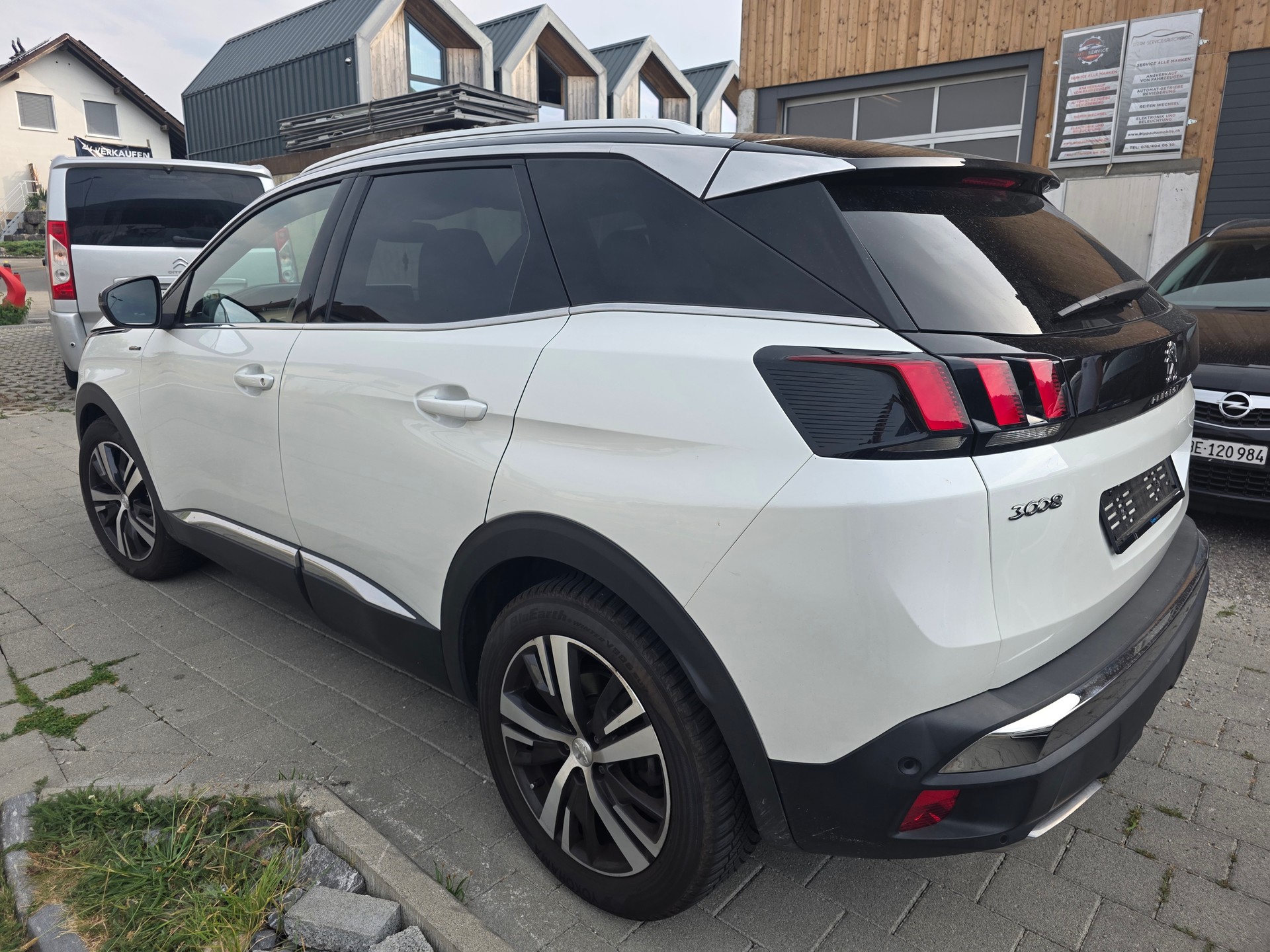 PEUGEOT 3008 1.6 THP GT Line EAT-image-14