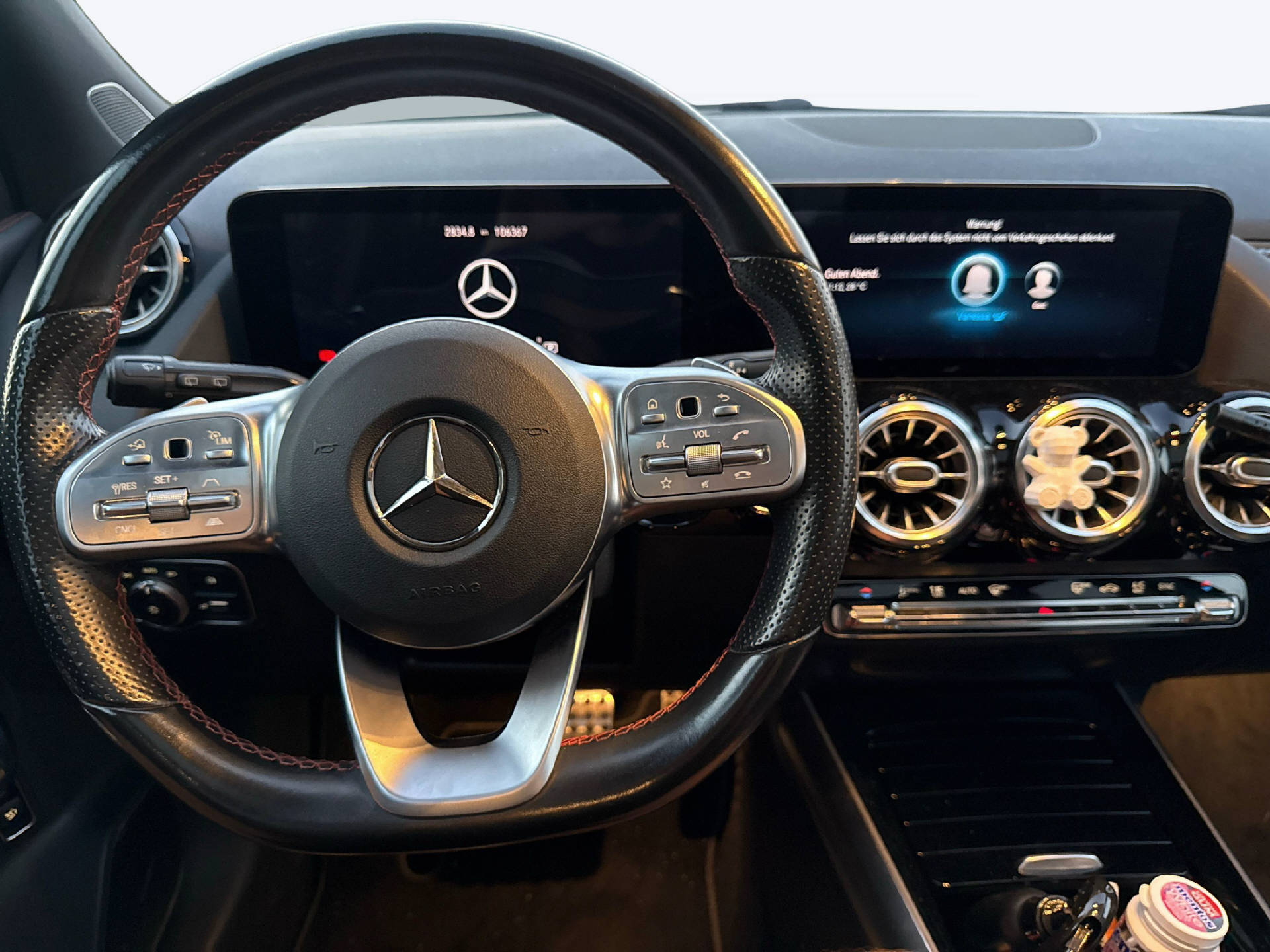 MERCEDES-BENZ GLA 220 d AMG Line 4matic-image-9