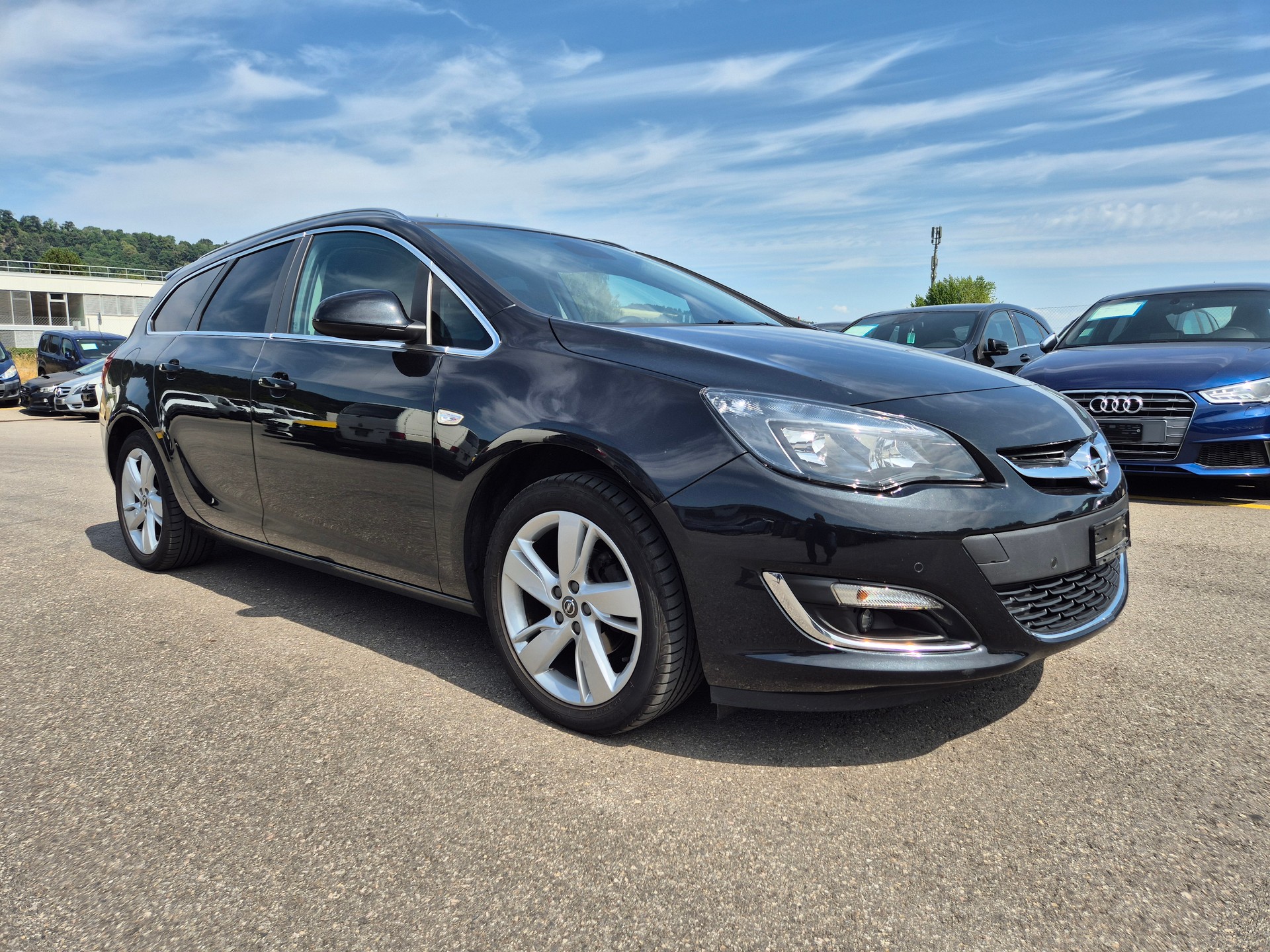 OPEL Astra SportsTourer 1.4i 16V Turbo Sport-image-8