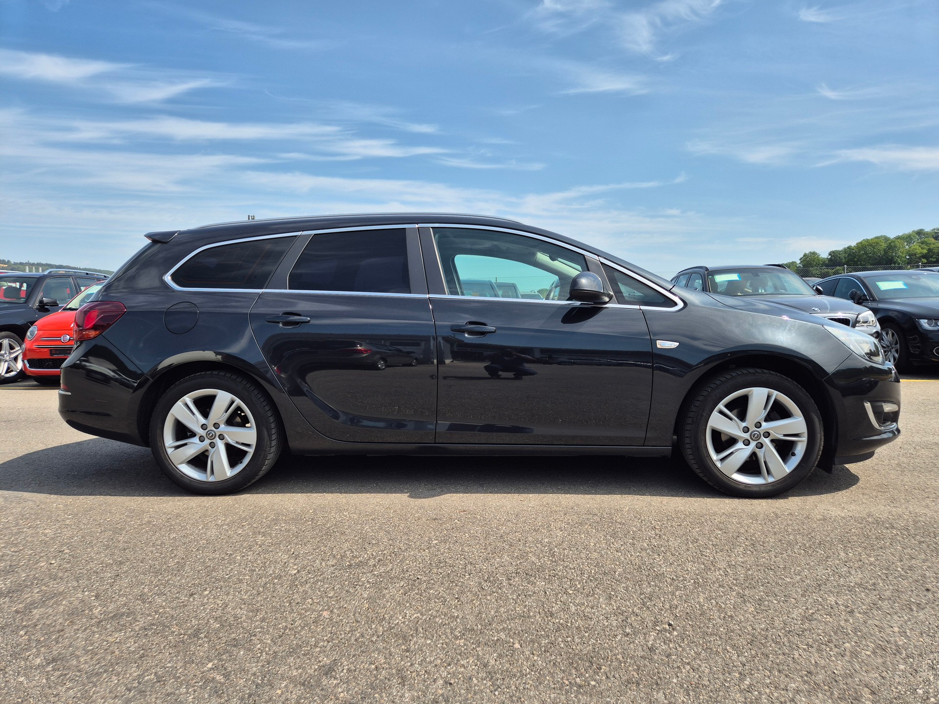 OPEL Astra SportsTourer 1.4i 16V Turbo Sport-image-9