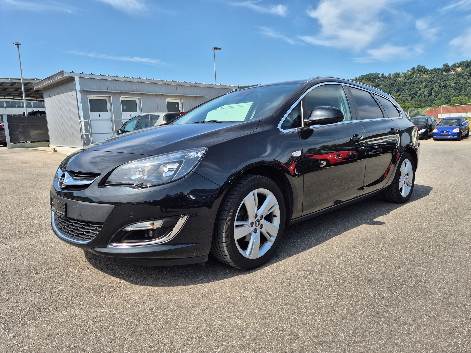 OPEL Astra SportsTourer 1.4i 16V Turbo Sport-image-0