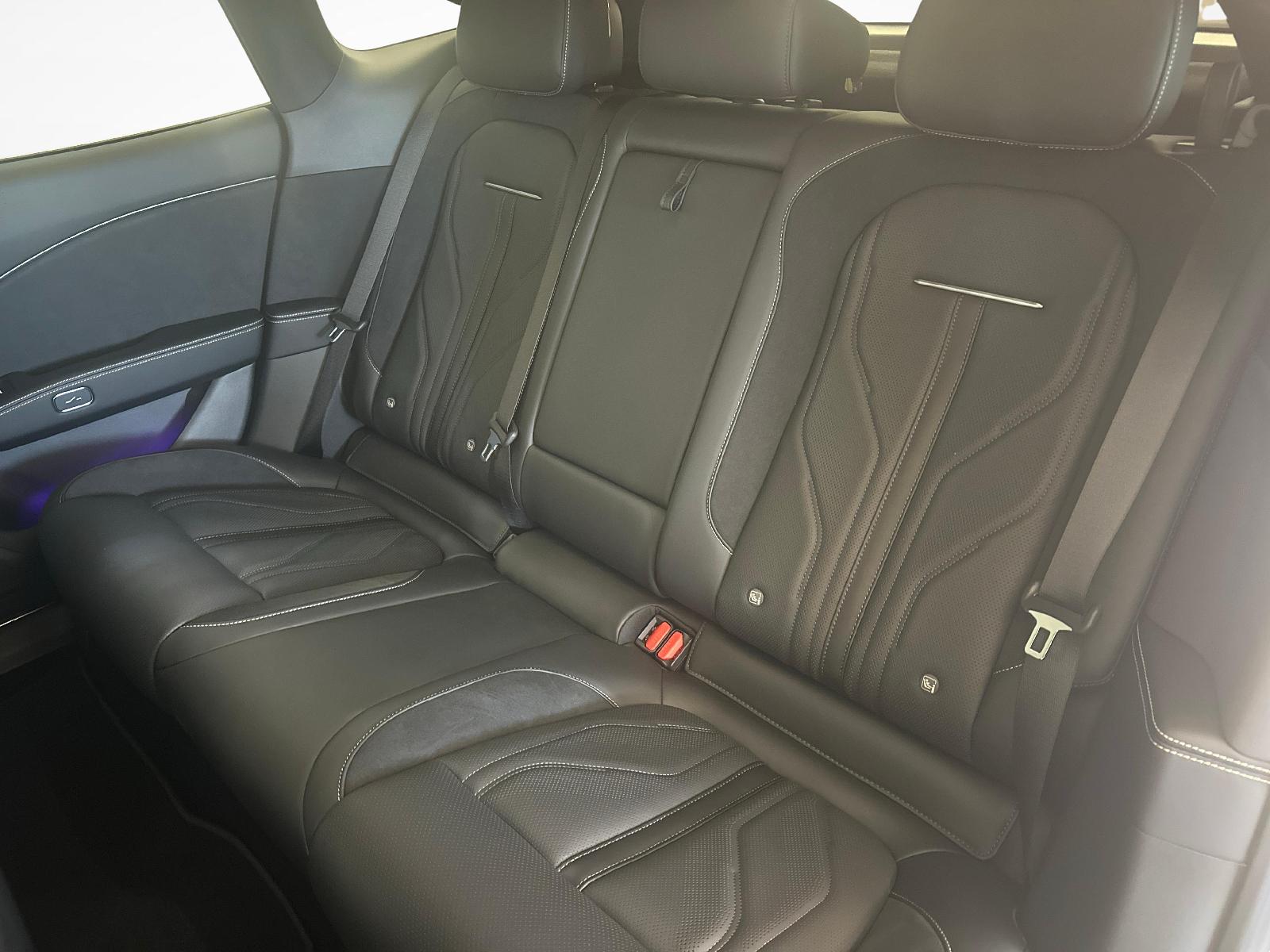 ZEEKR 7GT Privilege AWD-image-10