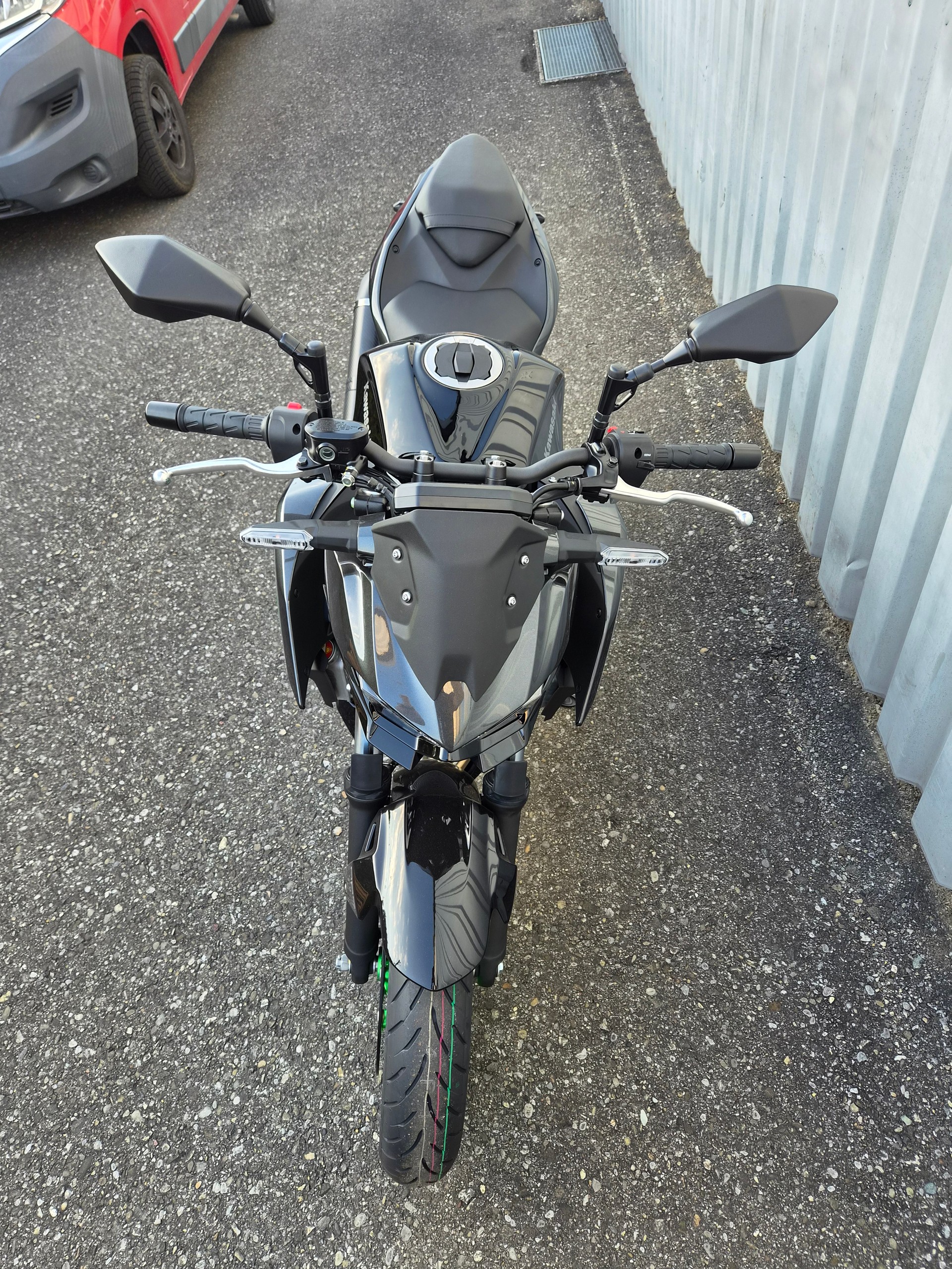 KAWASAKI Z 500 SE-showroom-element-3