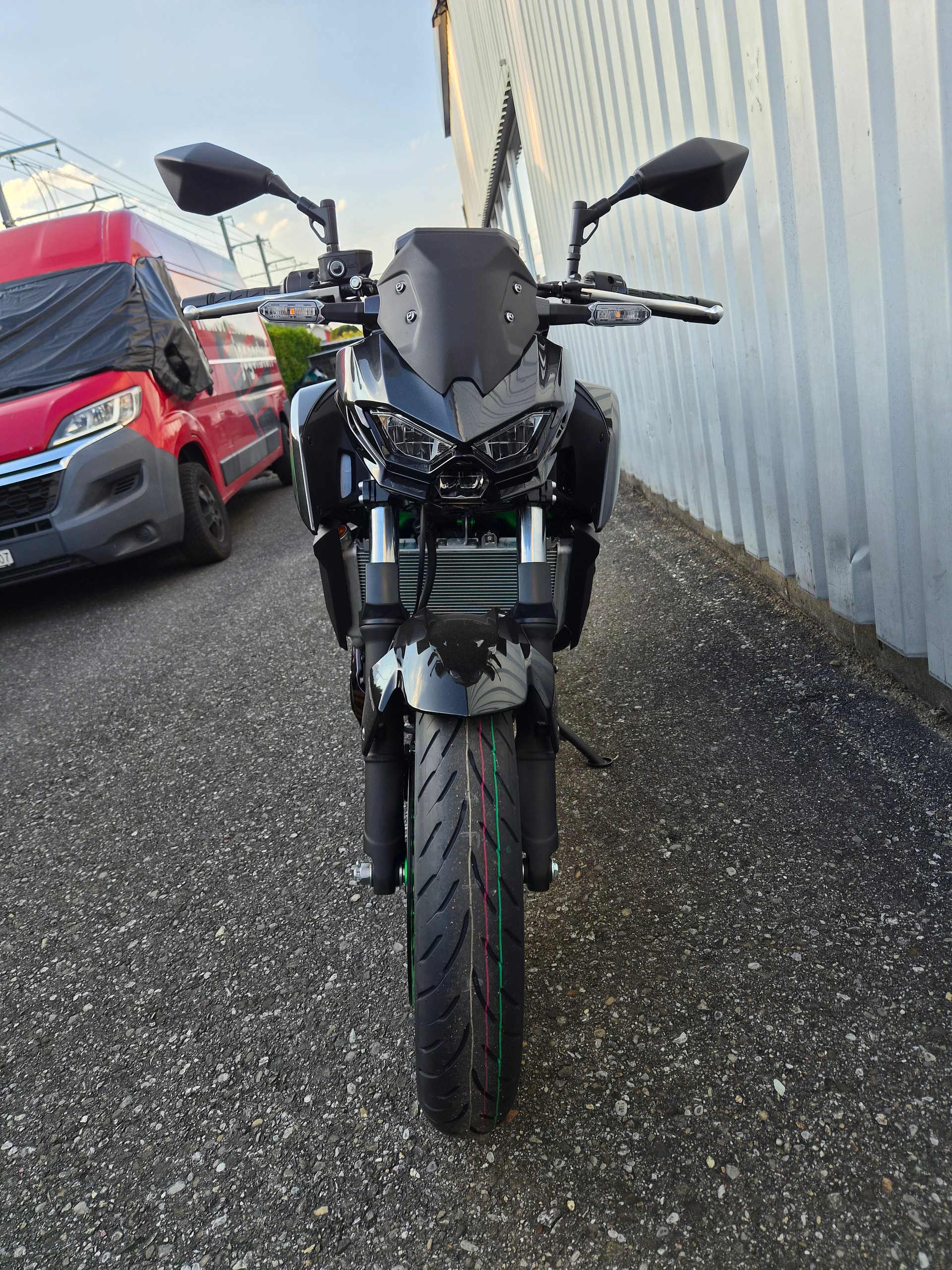KAWASAKI Z 500 SE-showroom-element-2