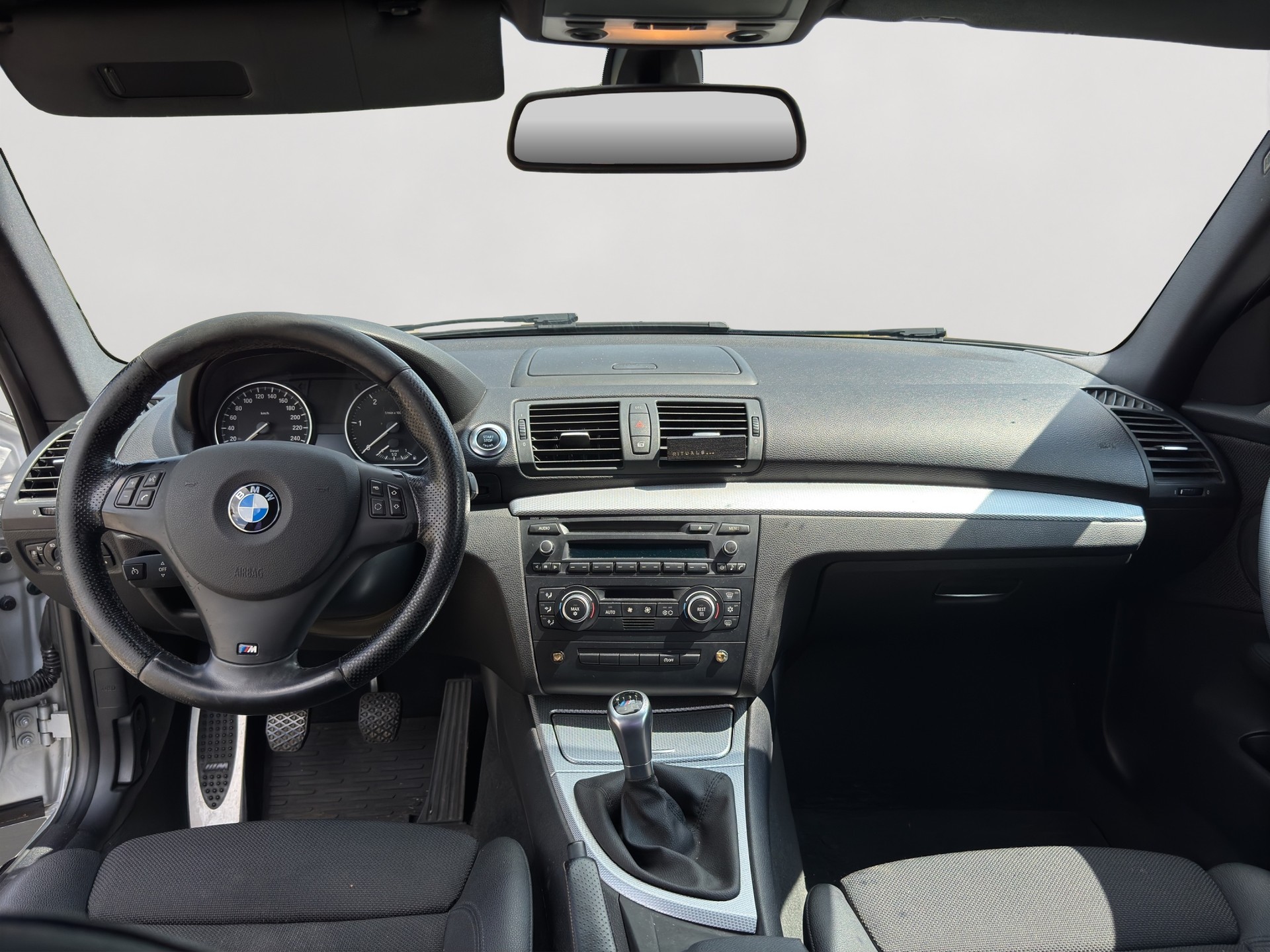 BMW 123d Coupé M Paket-image-8