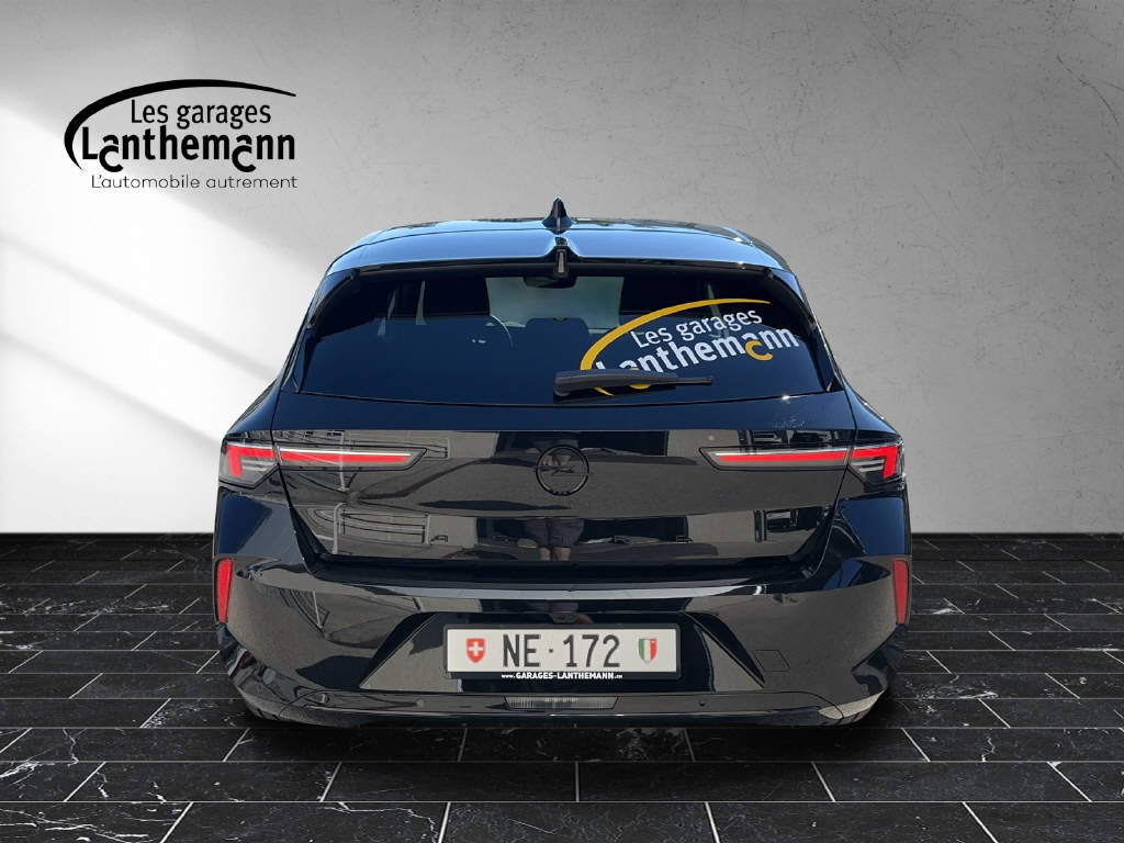 OPEL Astra 1.2i Turbo Swiss Plus A-image-3