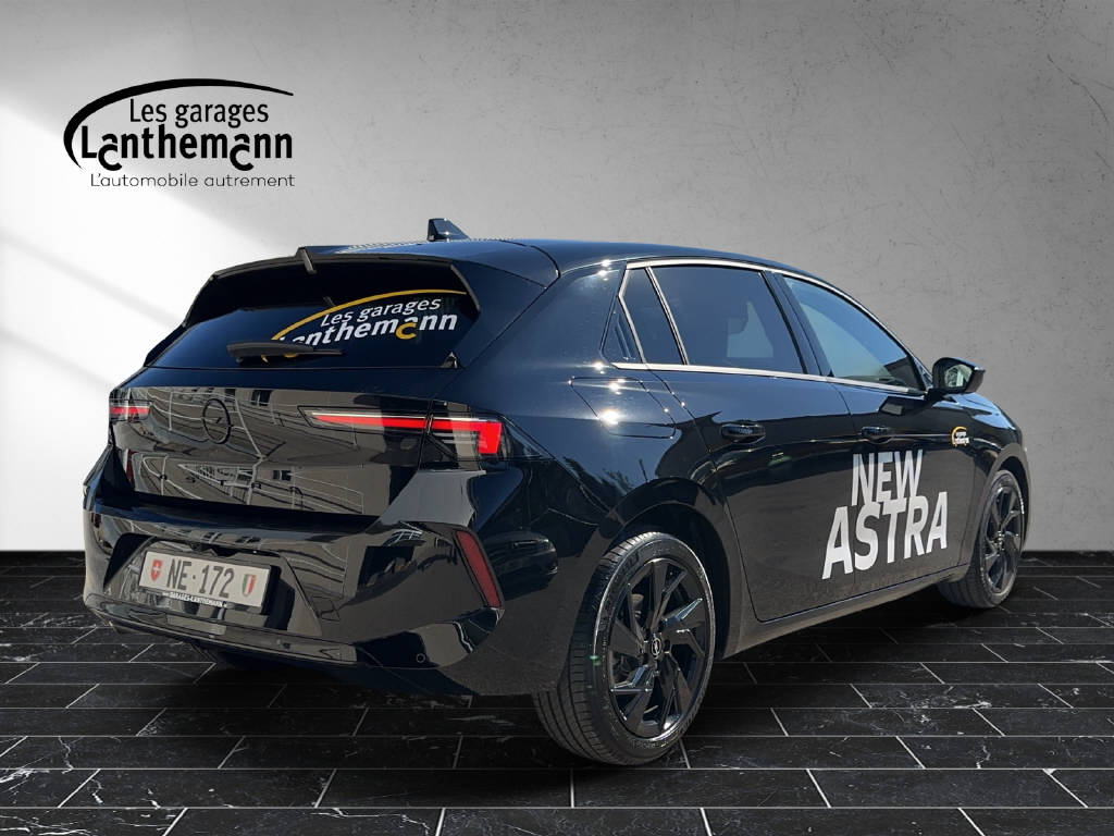 OPEL Astra 1.2i Turbo Swiss Plus A-image-4