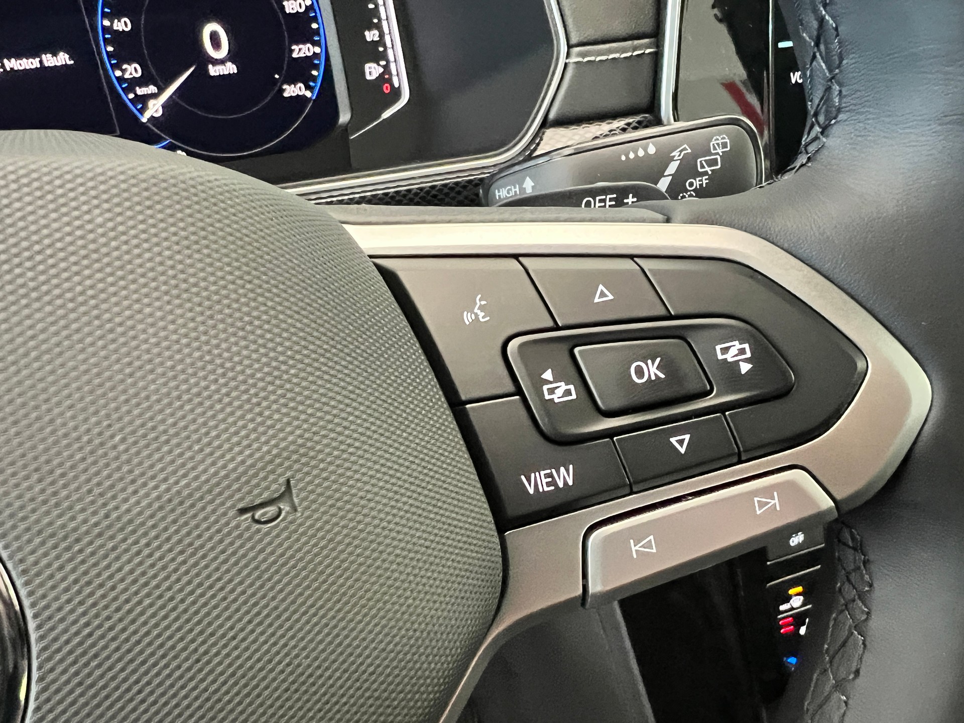 VW T-Cross 1.5 TSI EVO ACT R-Line DSG-image-16
