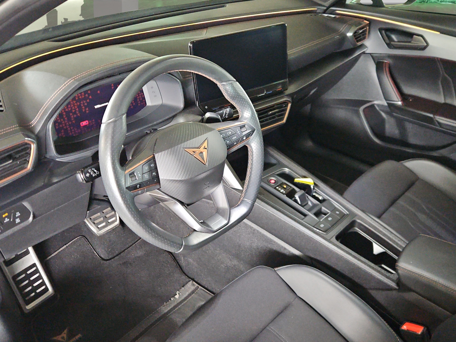 CUPRA Formentor 2.0TSI VZ DSG-image-6