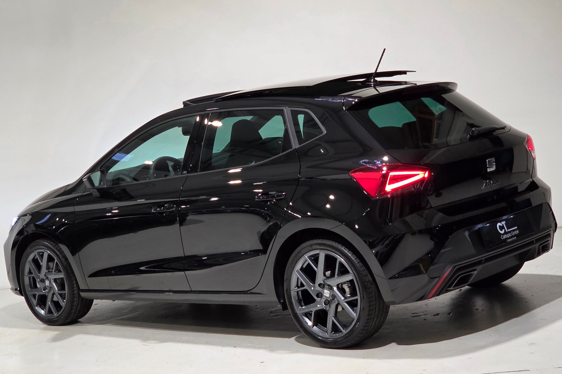 SEAT Ibiza 1.5 EcoTSI Hola FR DSG-image-2