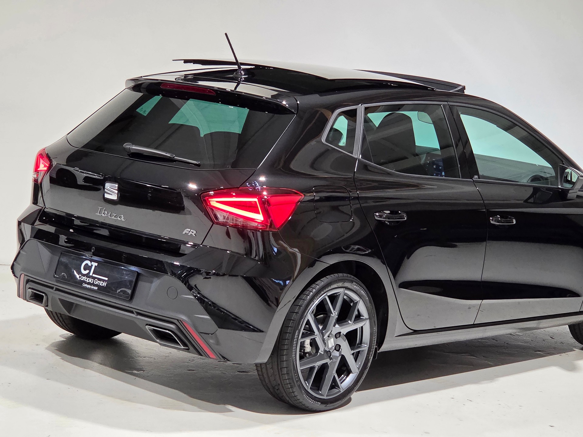 SEAT Ibiza 1.5 EcoTSI Hola FR DSG-image-28