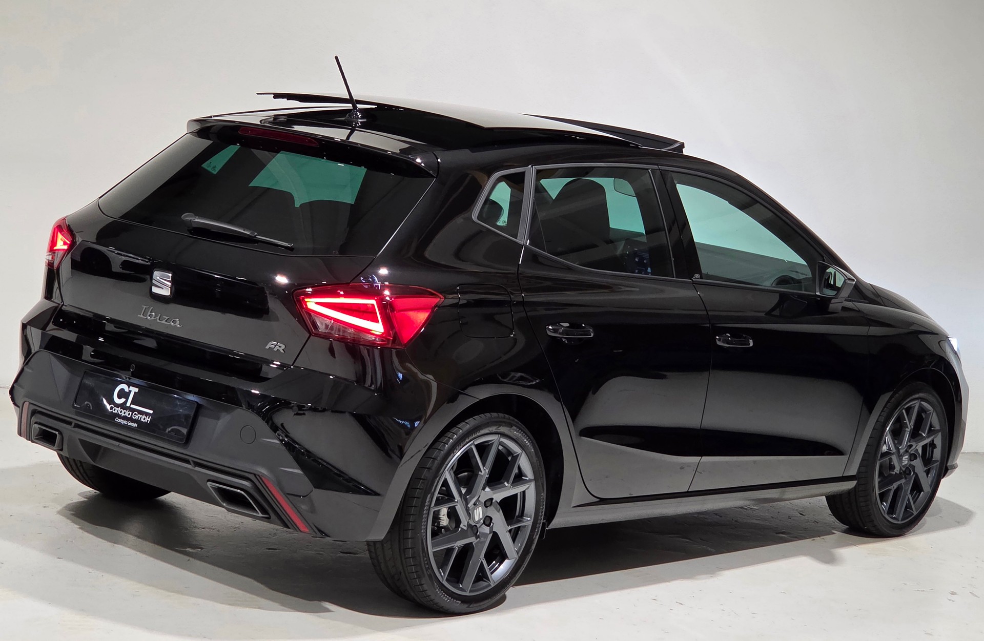 SEAT Ibiza 1.5 EcoTSI Hola FR DSG-image-27