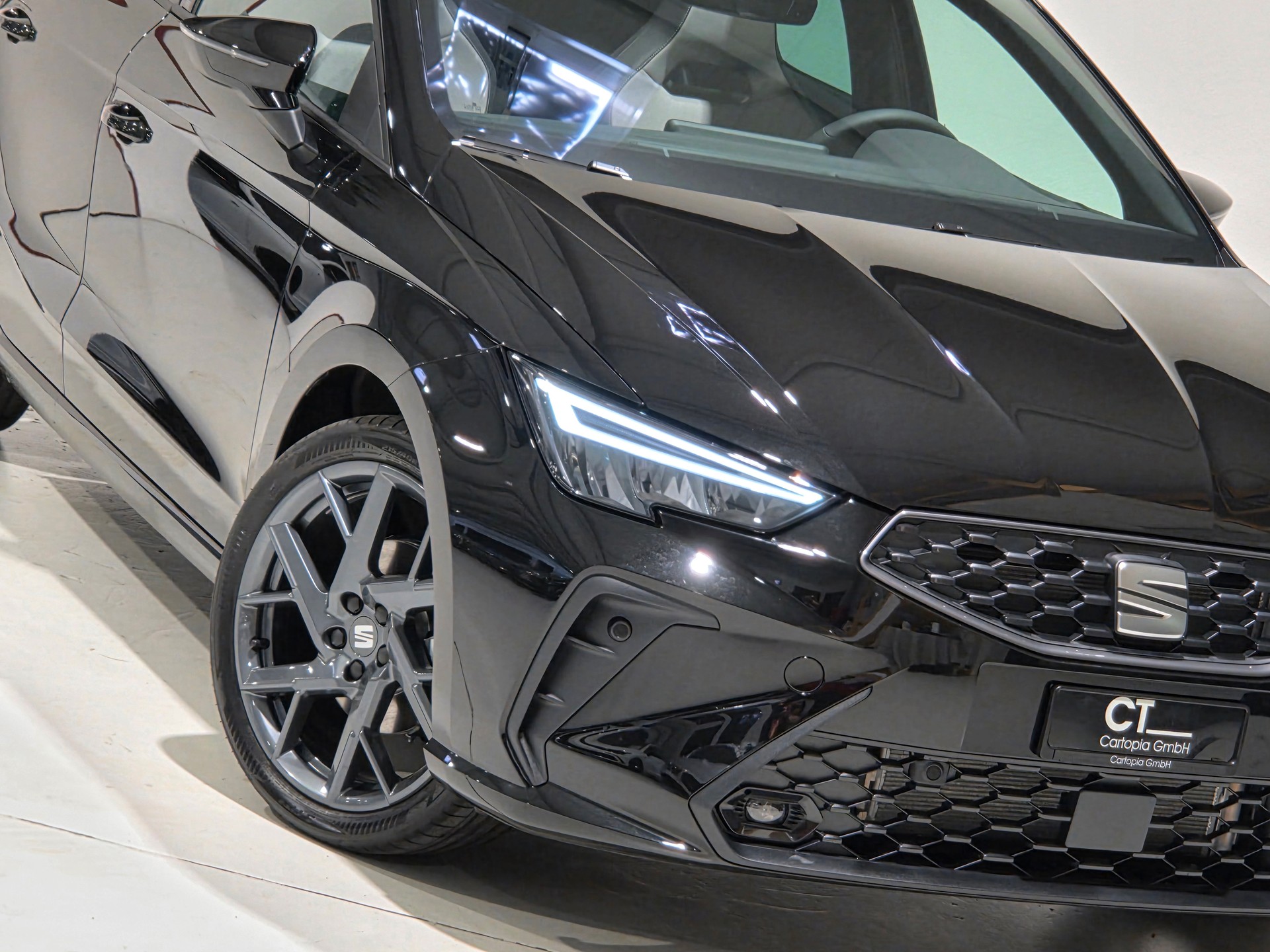 SEAT Ibiza 1.5 EcoTSI Hola FR DSG-image-24