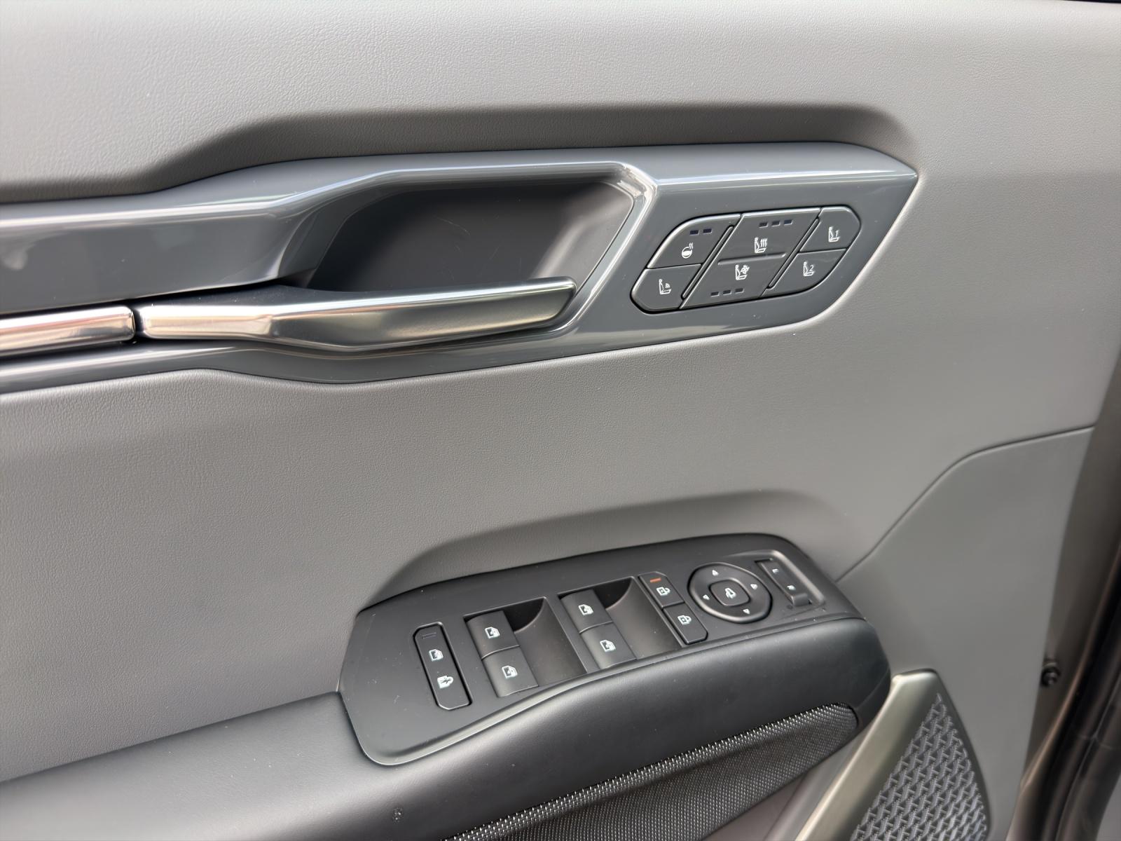 KIA EV9 99.8 kWh GT-Line 4x4-image-17
