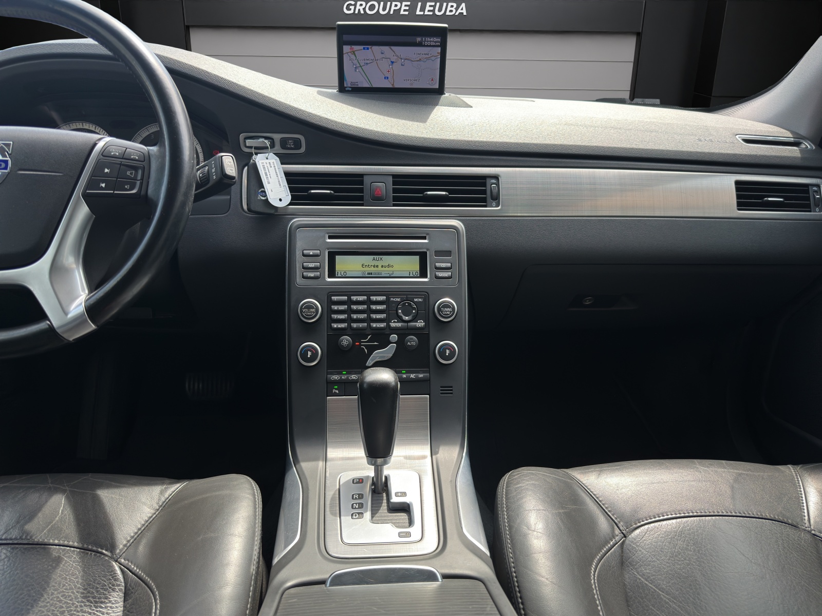 VOLVO V70 2.0T Momentum-image-10