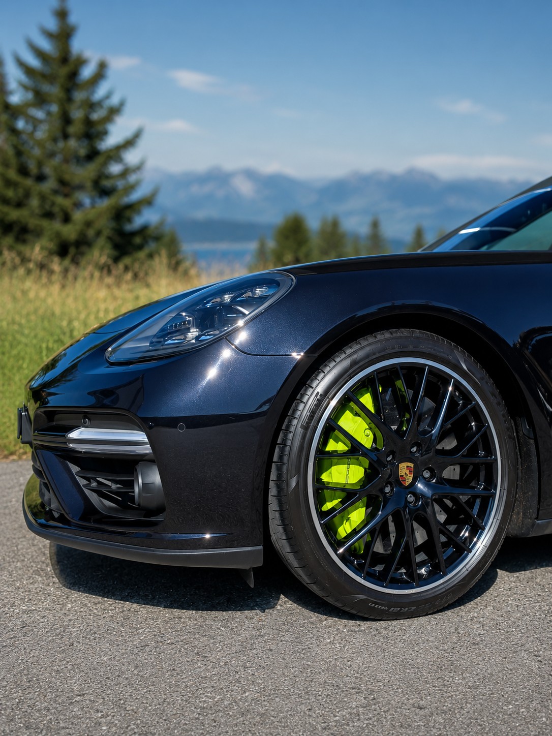 PORSCHE 4.0 V8 Turbo S E-Hybrid Sport Turismo-image-4