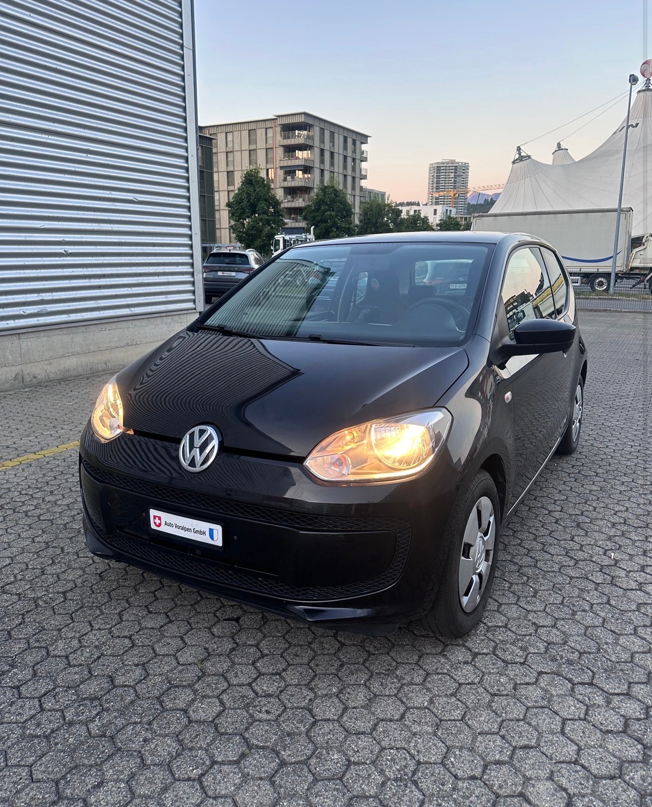 VW Up 1.0 move up, Navigation, Bluetooth, 8 Fach Komplett Räder, Frisch ab MFK 14.4.2026-image-2