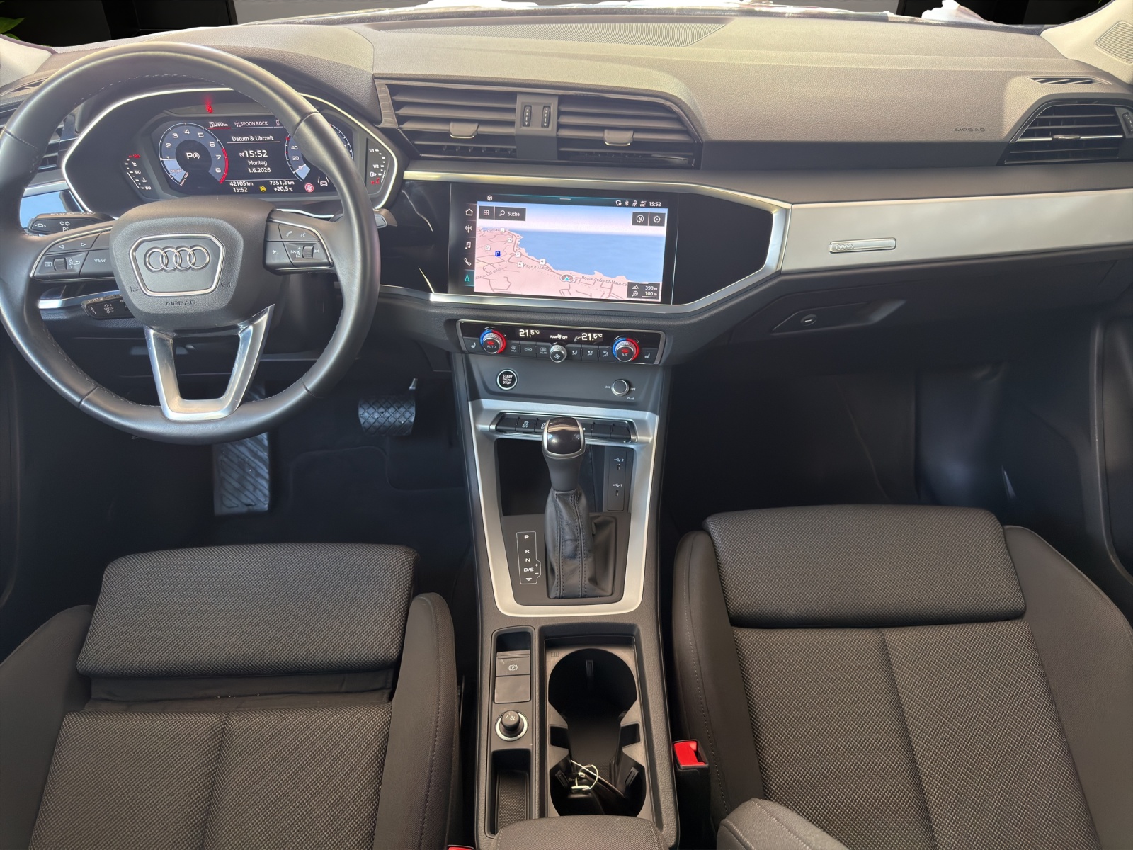 AUDI Q3 Sportback 35 TFSI Attraction S-tronic-image-11