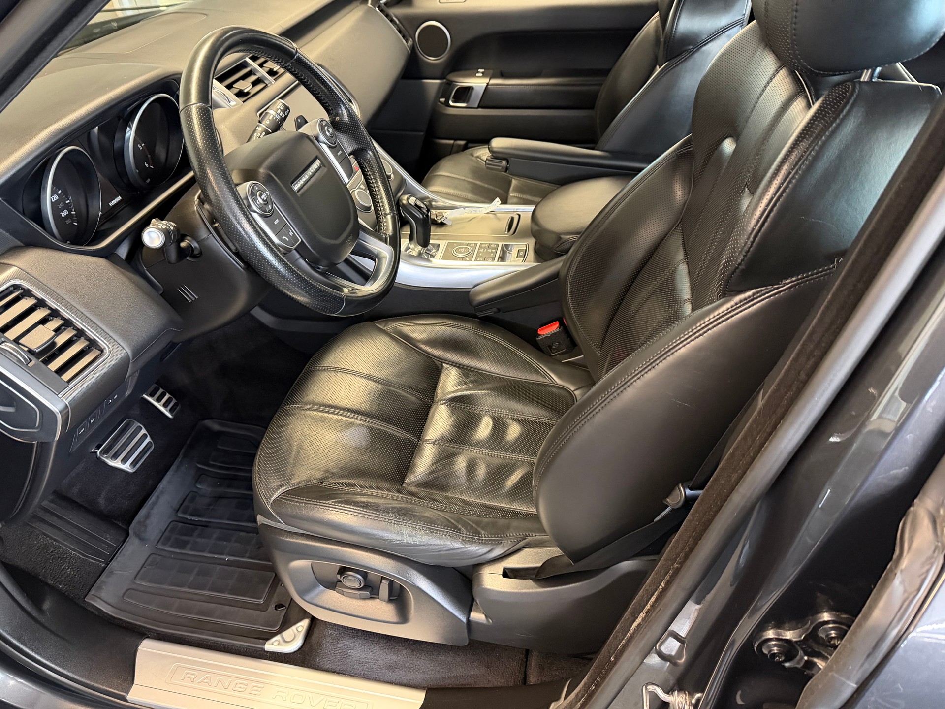 LAND ROVER Range Rover Sport 4.4 SDV8 HSE Automatic-image-9