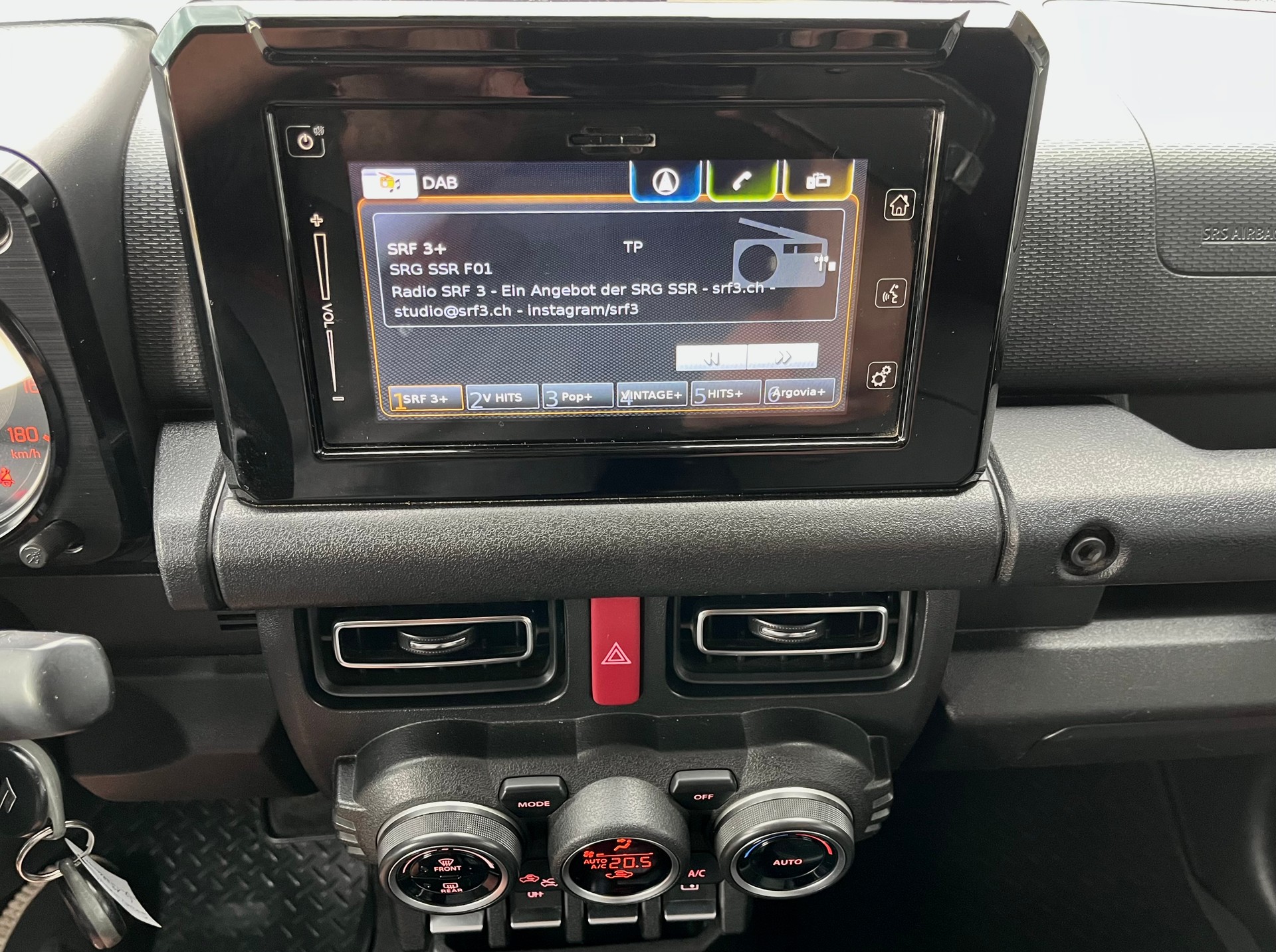 SUZUKI Jimny 1.5 Compact Top 4x4-image-13