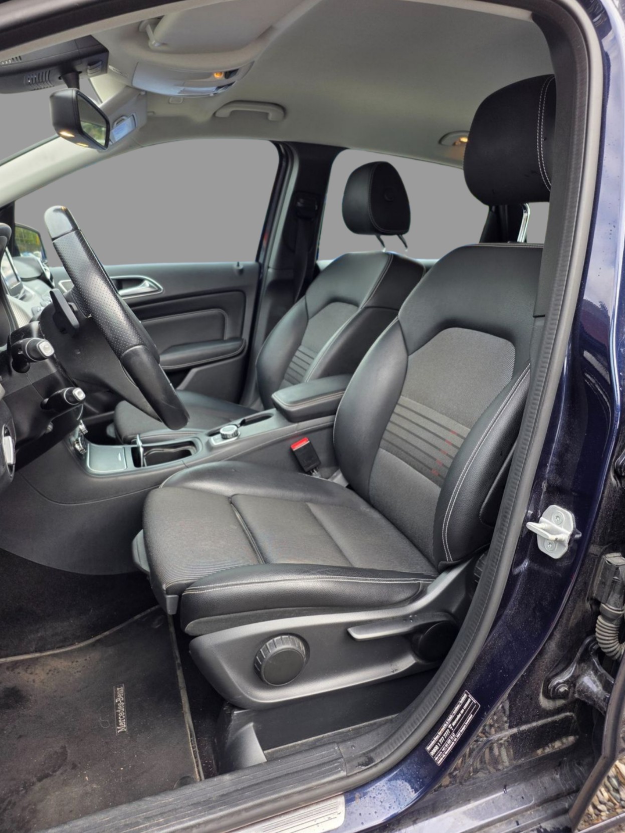 MERCEDES-BENZ B 220 Style 4Matic 7G-DCT-image-11