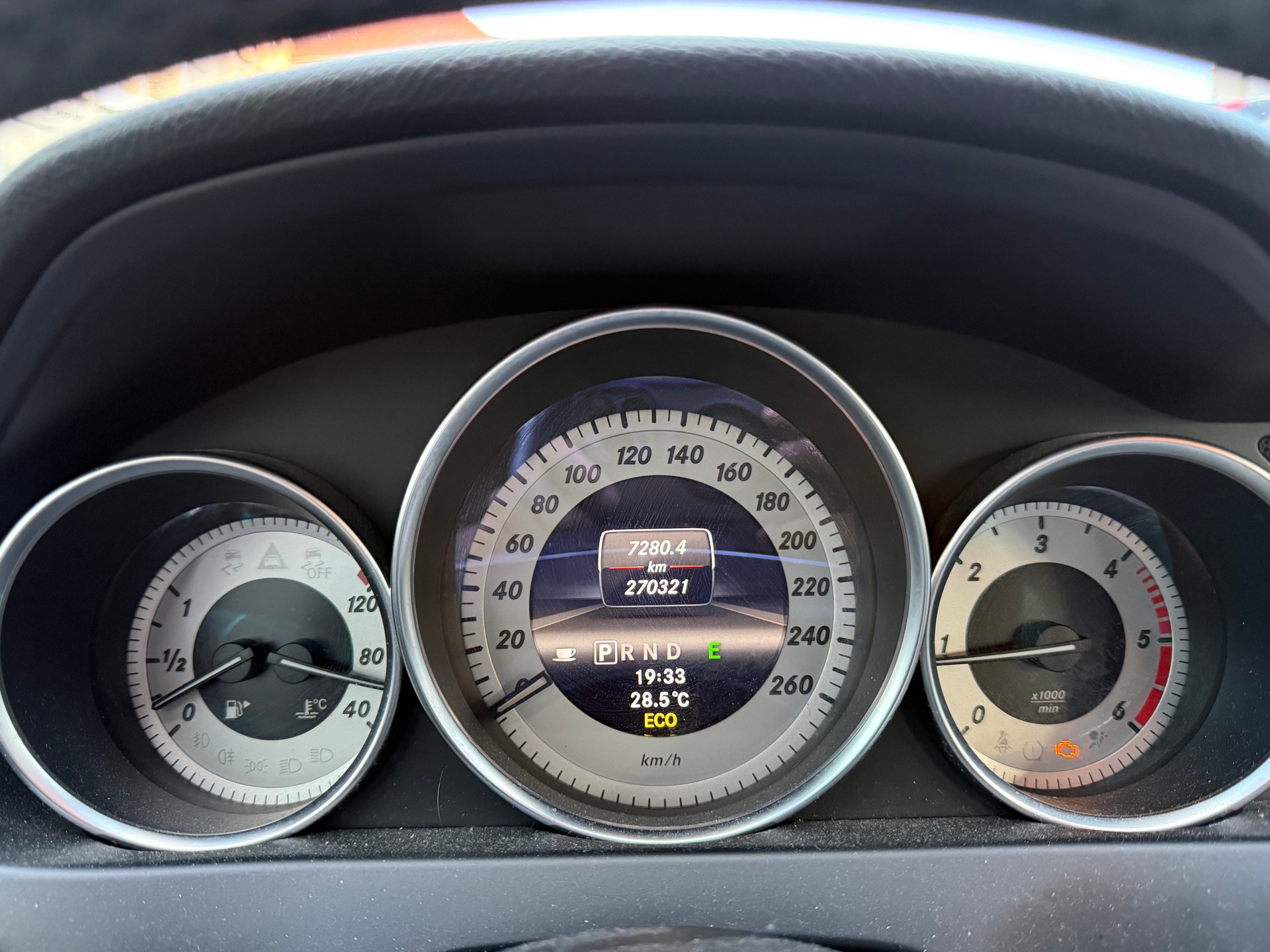MERCEDES-BENZ C 250 CDI 4Matic 7G-Tronic-image-13