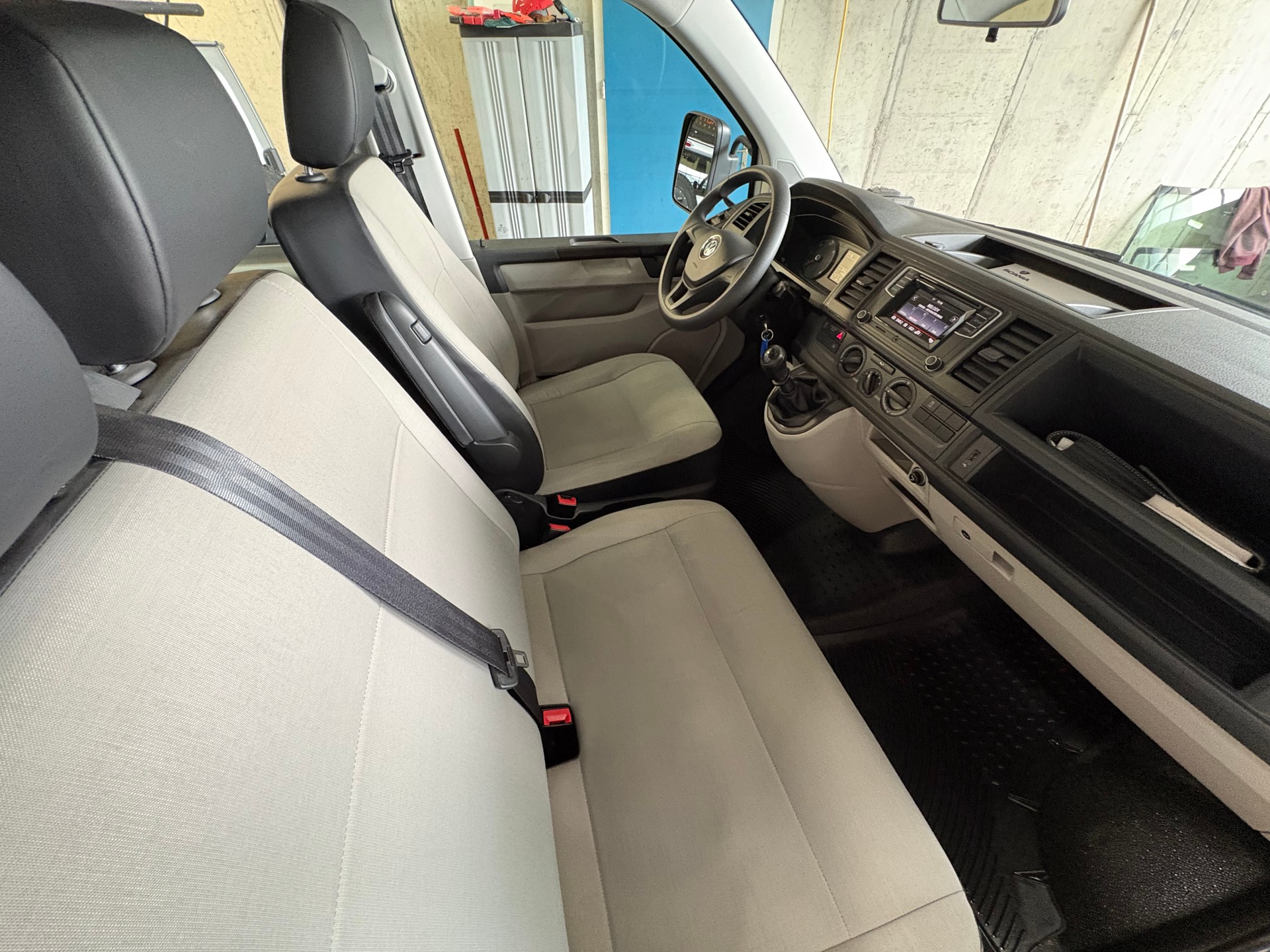 VW T6 2.0 TDI 4Motion Champion / Alubrücke-image-6