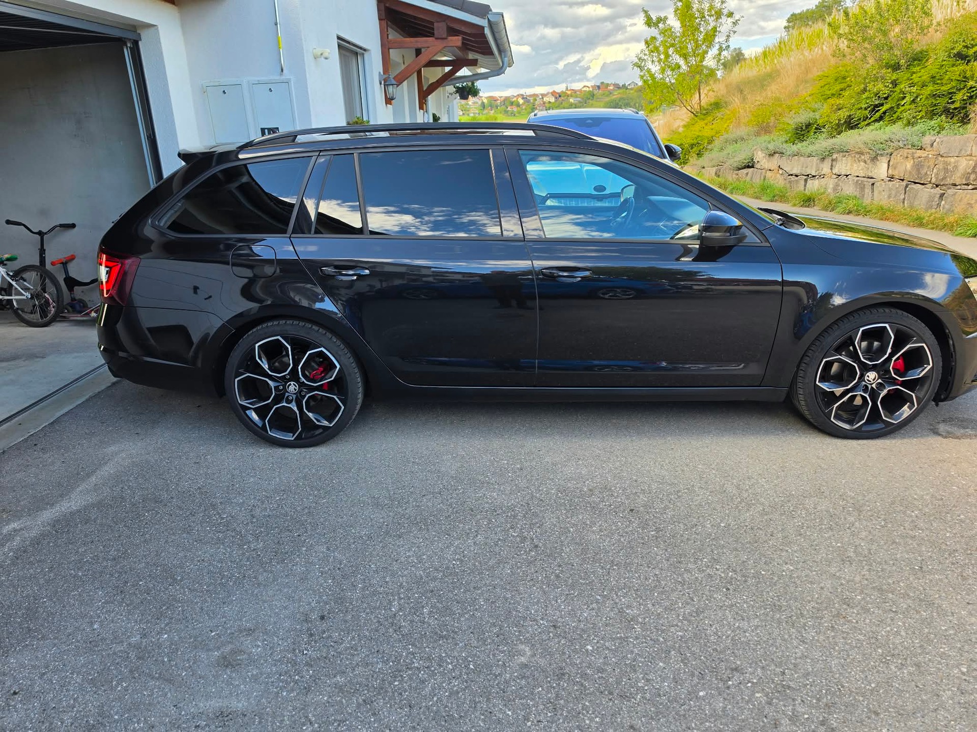 SKODA 2.0 TDI 210 RS Fin. Ed 4x4 DSG-image-1