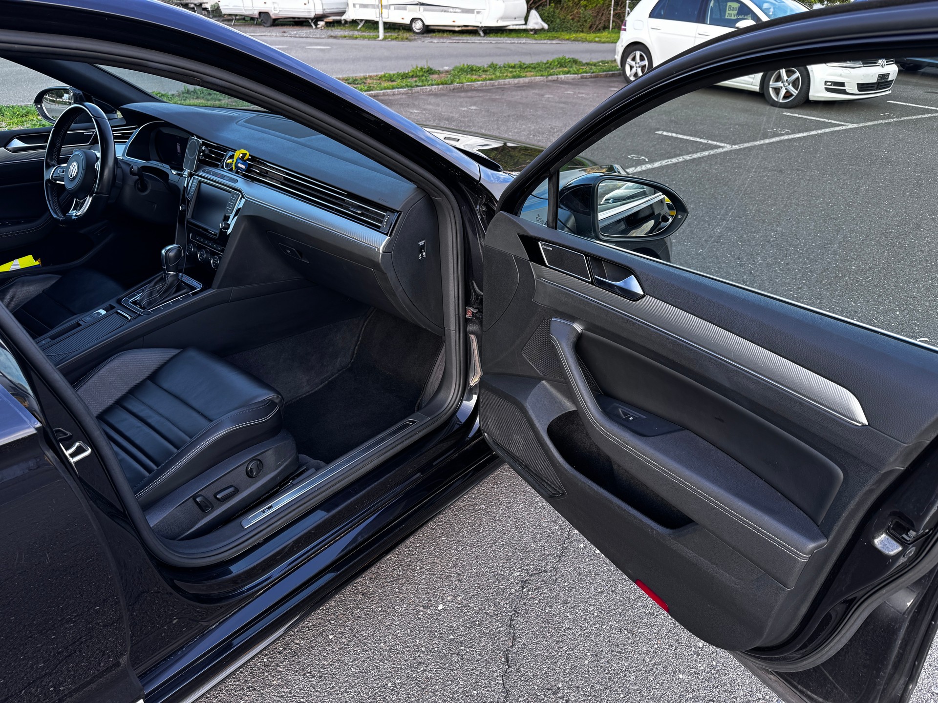 VW Passat Variant 2.0 TDI 240 BMT Highl. DSG 4Motion (Kombi)-image-11