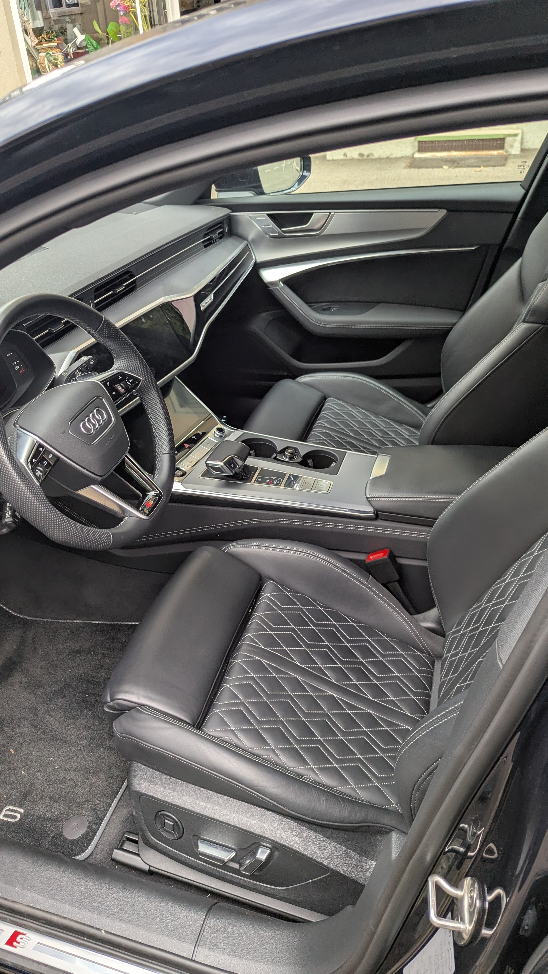 AUDI 2.0 50 TFSI e Sport quattro S-Tronic-image-2