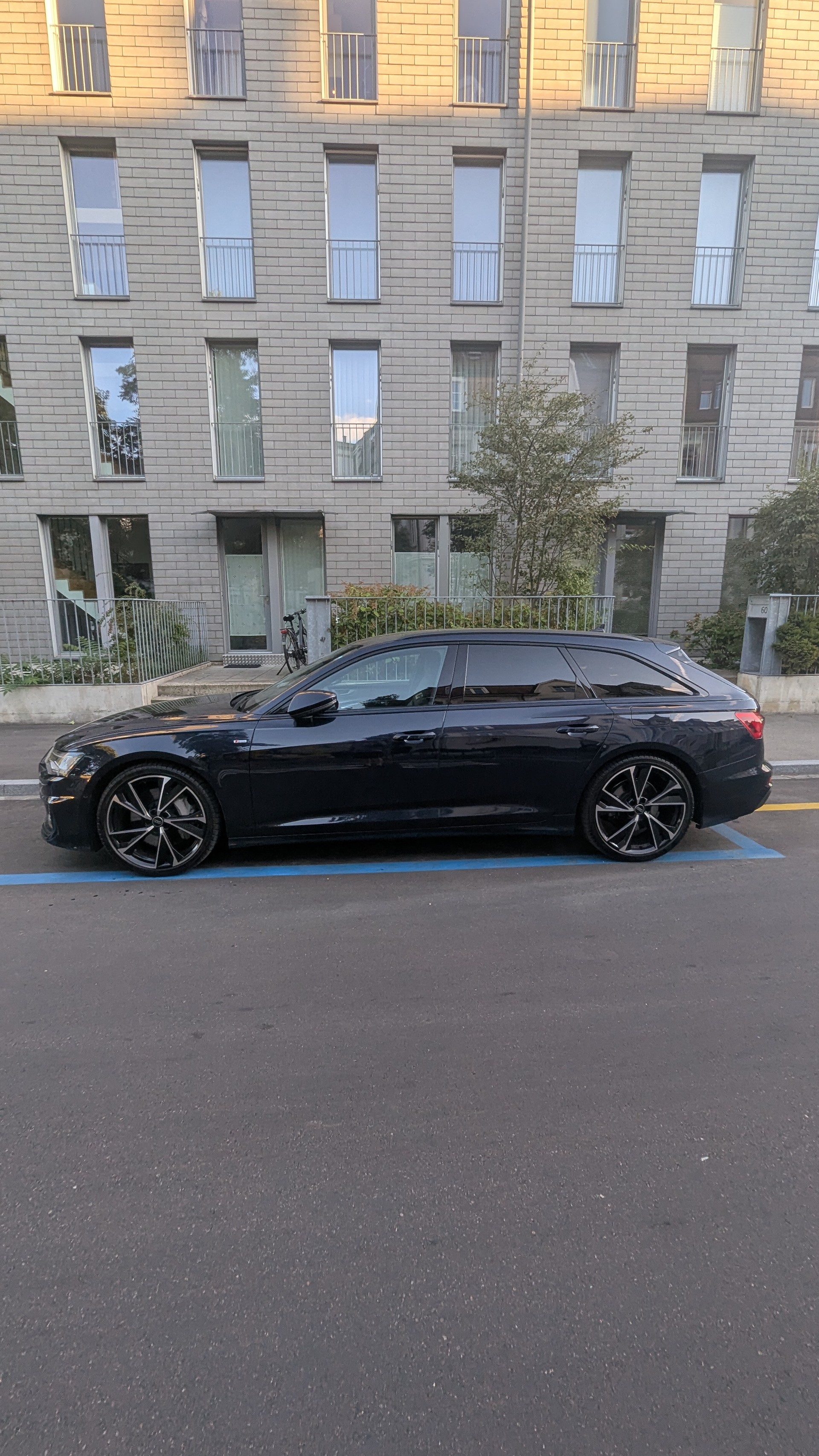 AUDI 2.0 50 TFSI e Sport quattro S-Tronic-image-5