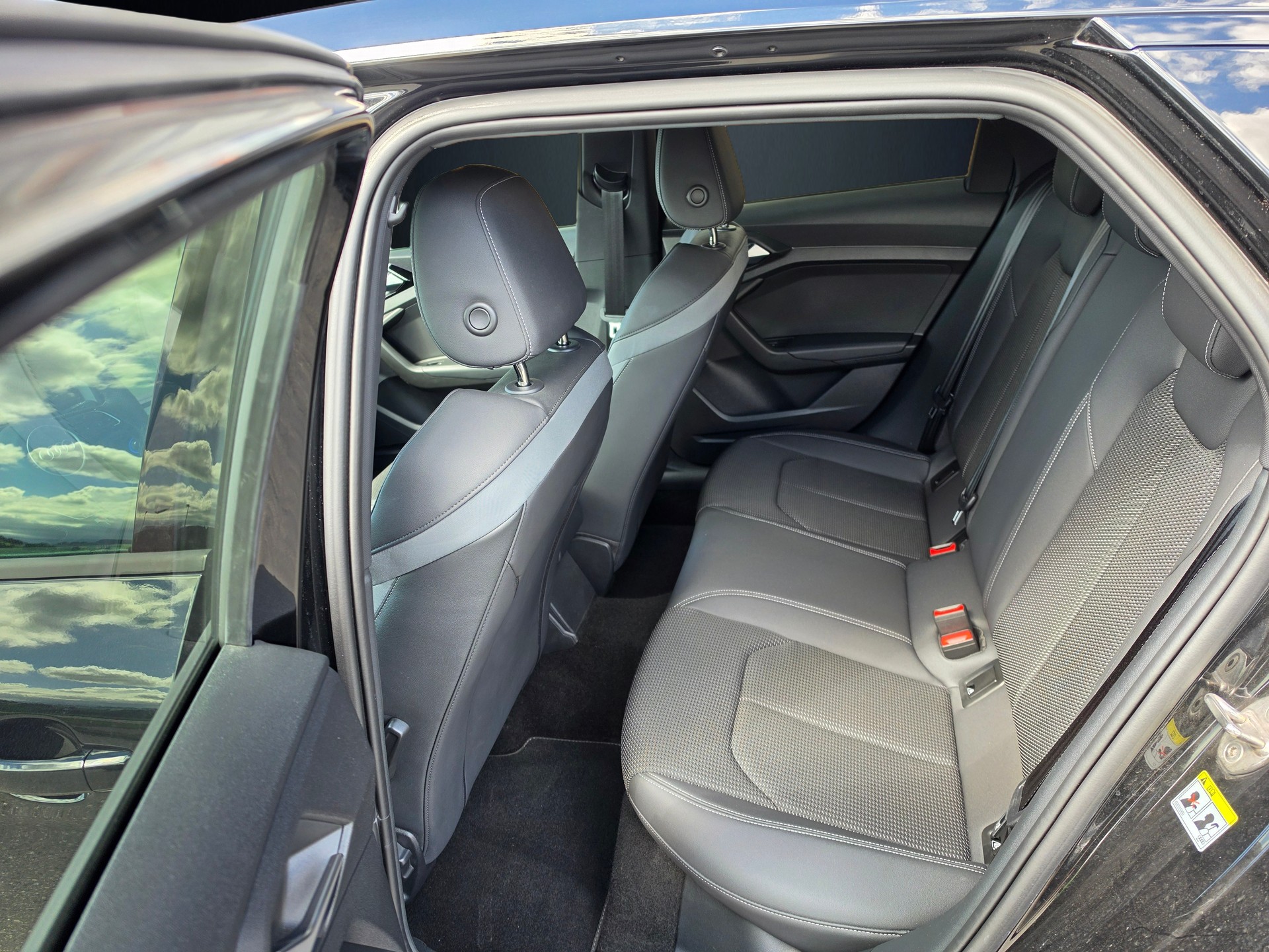 AUDI A1 Sportback 30 TFSI advanced Attraction S-tronic-image-15