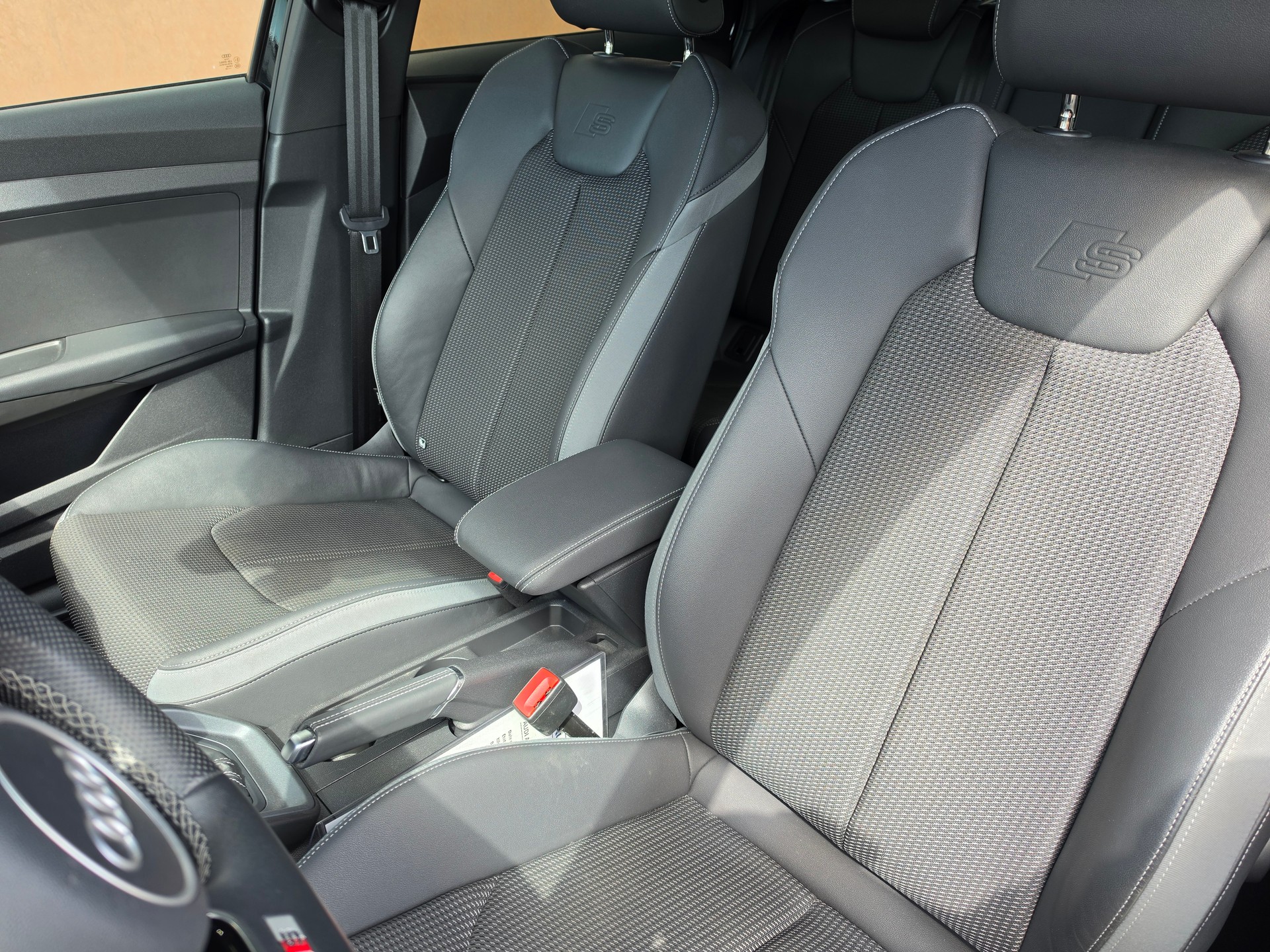 AUDI A1 Sportback 30 TFSI advanced Attraction S-tronic-image-12
