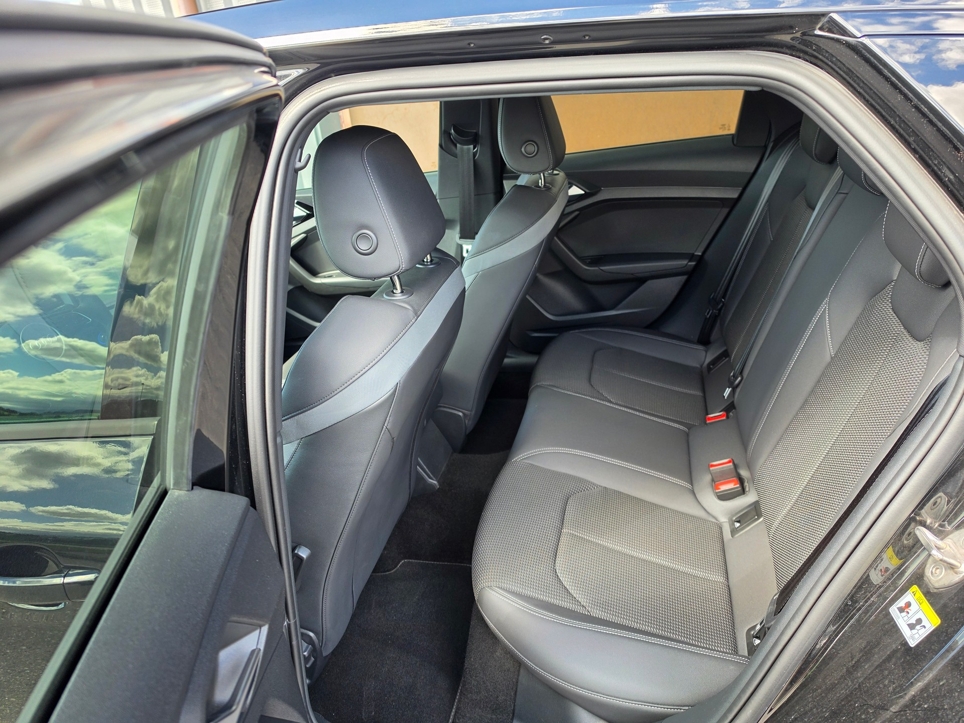 AUDI A1 Sportback 30 TFSI advanced Attraction S-tronic-image-15
