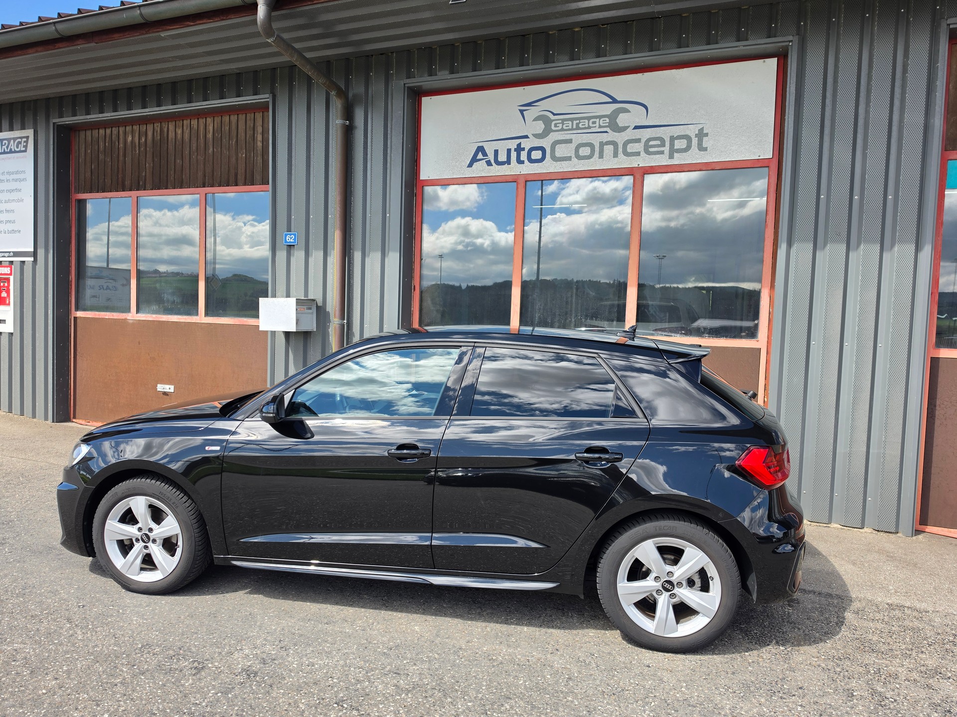 AUDI A1 Sportback 30 TFSI advanced Attraction S-tronic-image-4