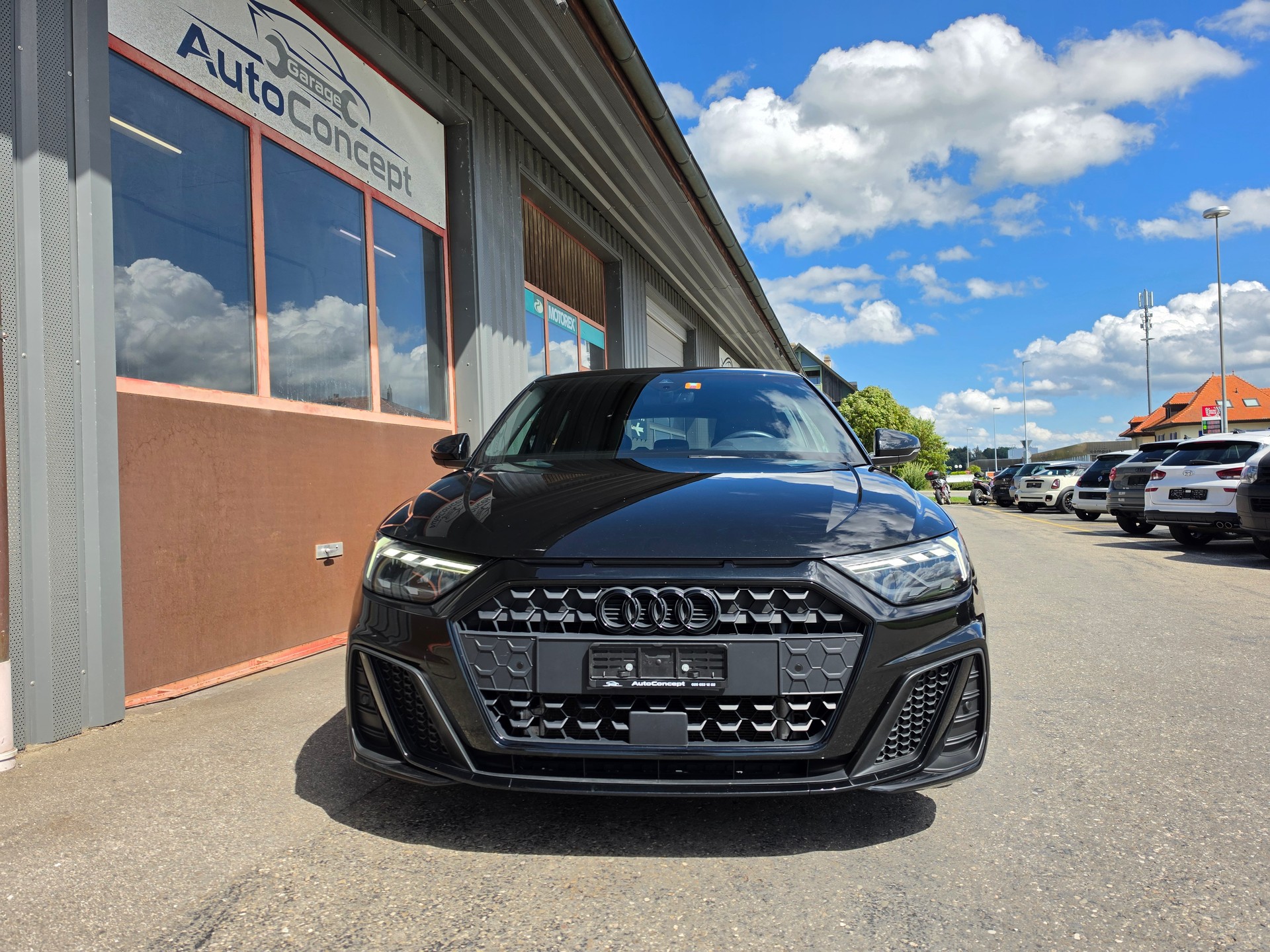 AUDI A1 Sportback 30 TFSI advanced Attraction S-tronic-showroom-element-2