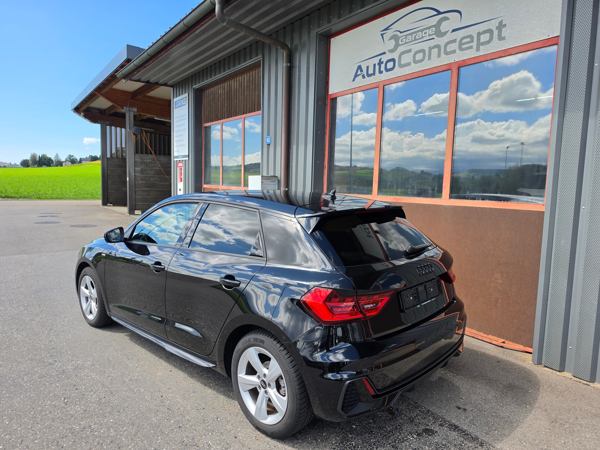 AUDI A1 Sportback 30 TFSI advanced Attraction S-tronic-image-5