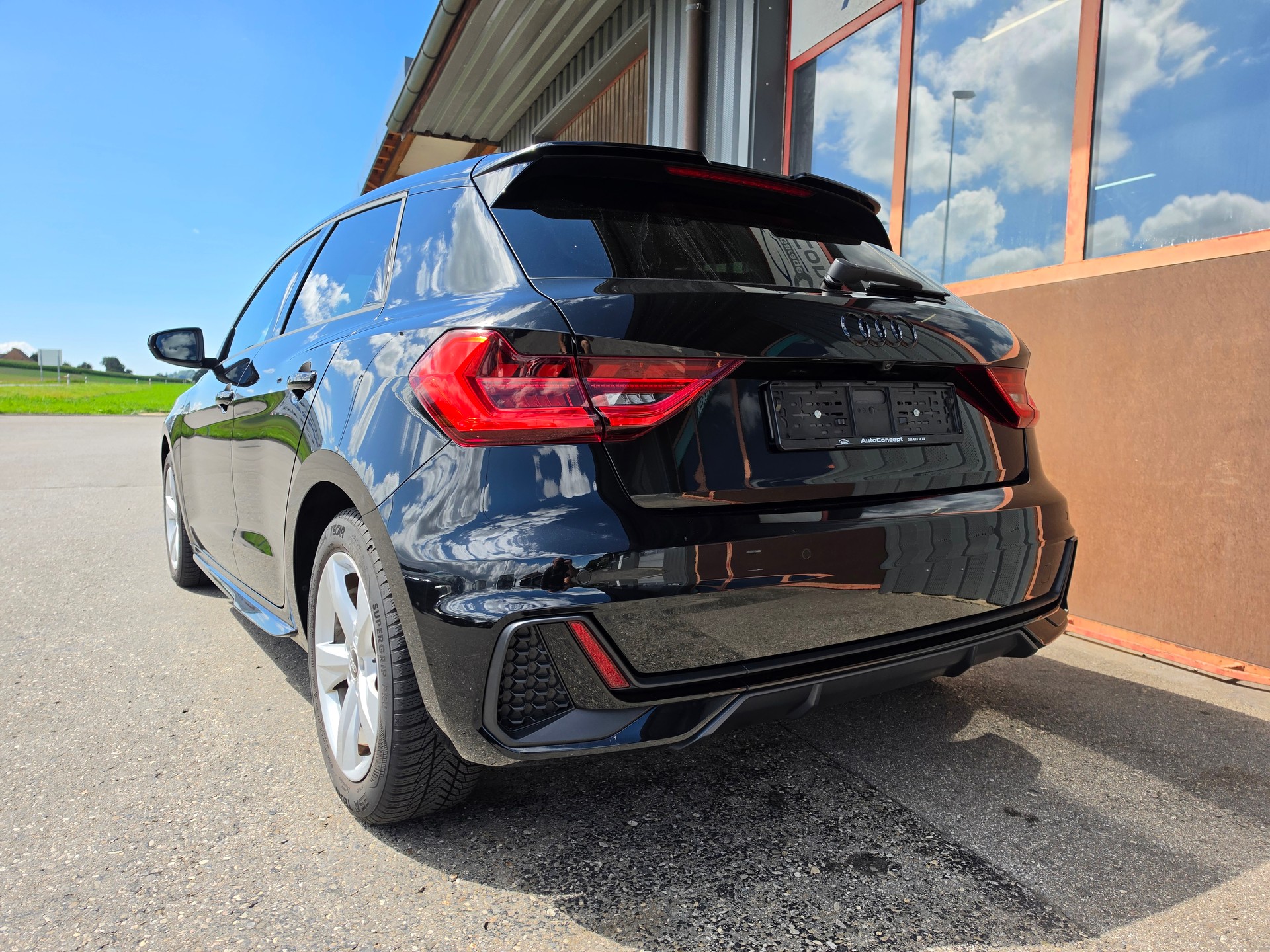 AUDI A1 Sportback 30 TFSI advanced Attraction S-tronic-image-6