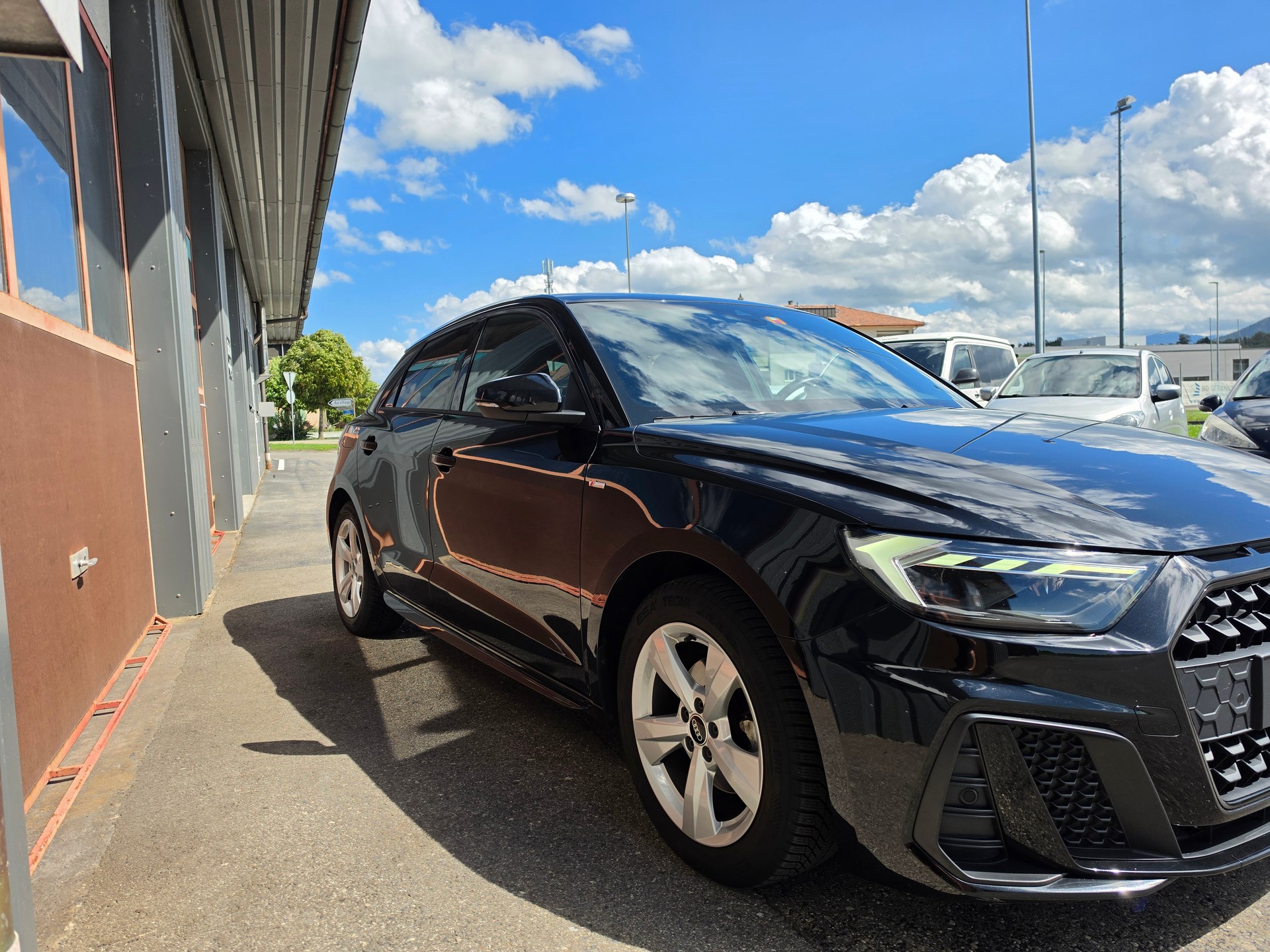 AUDI A1 Sportback 30 TFSI advanced Attraction S-tronic-showroom-element-3