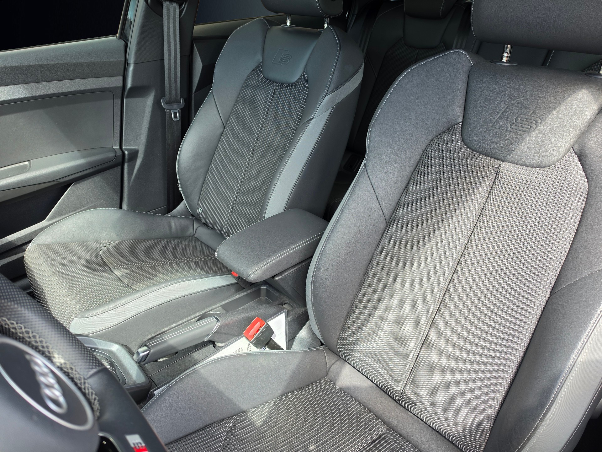 AUDI A1 Sportback 30 TFSI advanced Attraction S-tronic-image-12