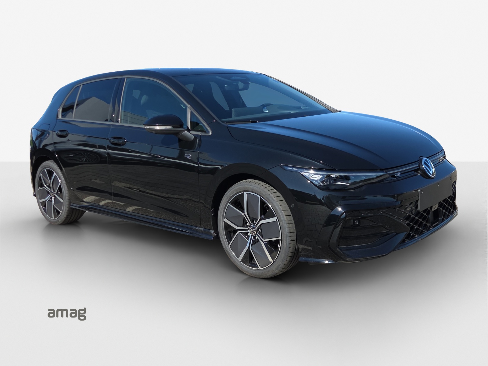 VW Golf 1.5 e TSI mHEV R-Line DSG-image-5